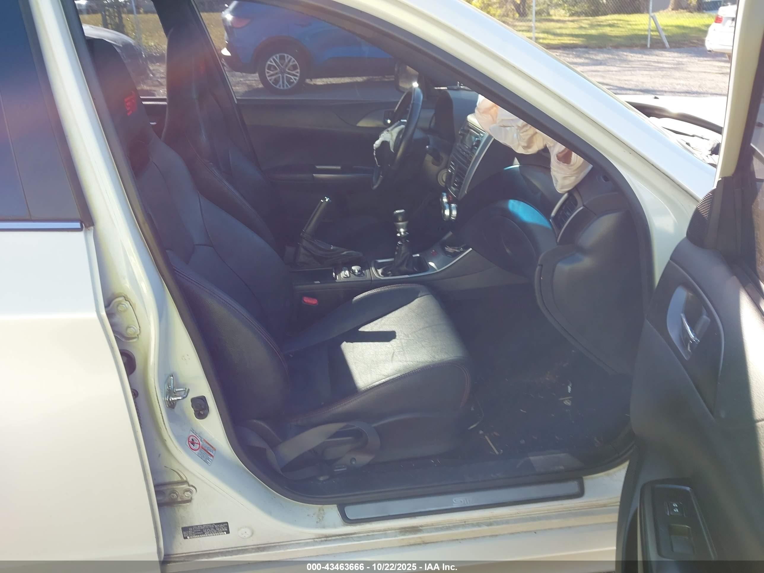 2014 Subaru Impreza Wrx Sti Limited Белый vin: JF1GV8J68EL011938