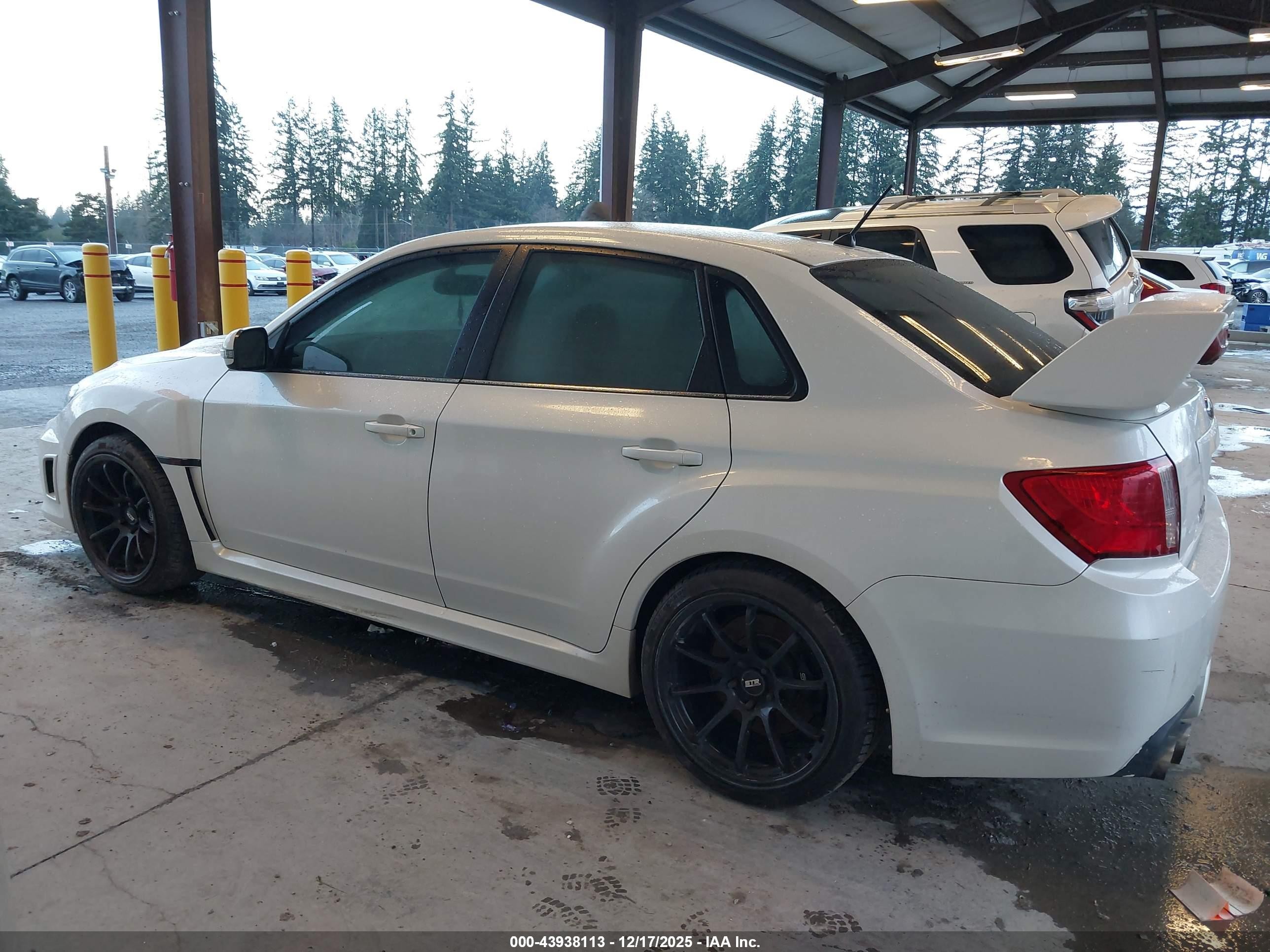 2012 Subaru Impreza Wrx   White vin: JF1GV8J6XCL023215