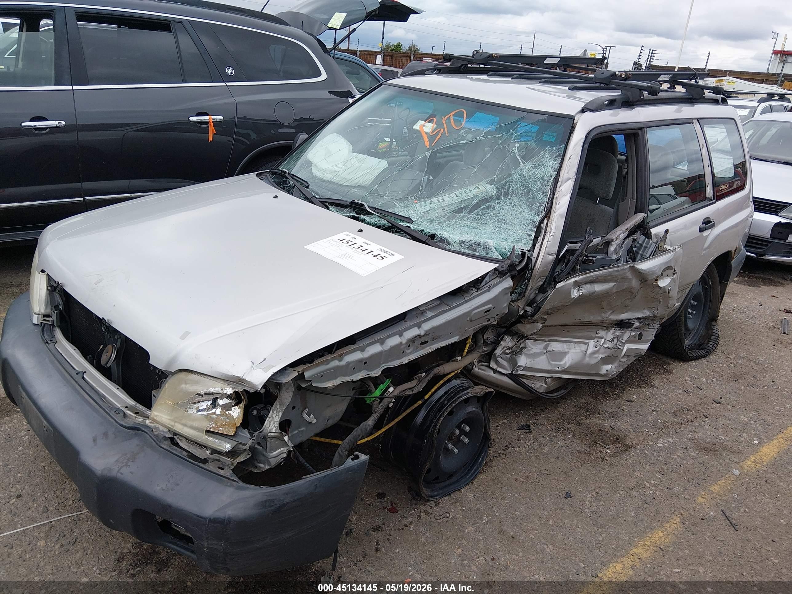 2001 Subaru Forester L Gray vin: JF1SF63501G720897