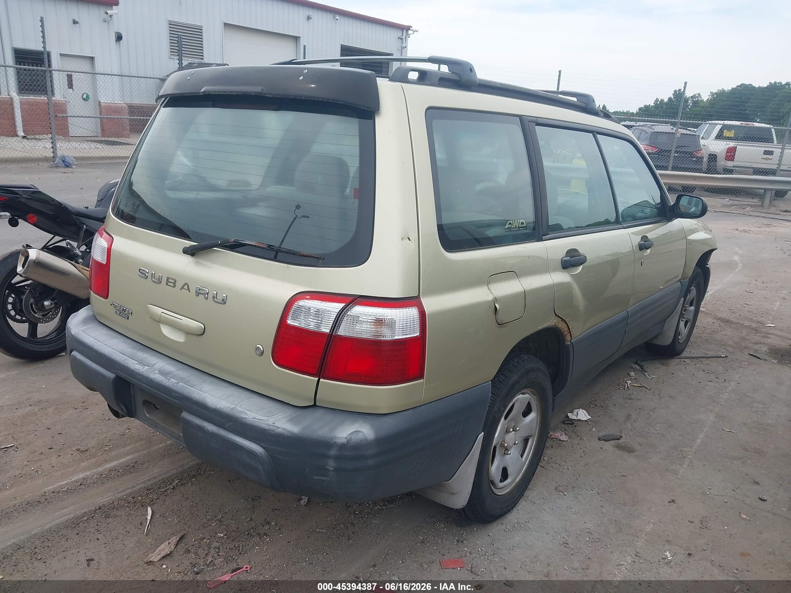 2001 Subaru Forester L Beige vin: JF1SF63501G750532
