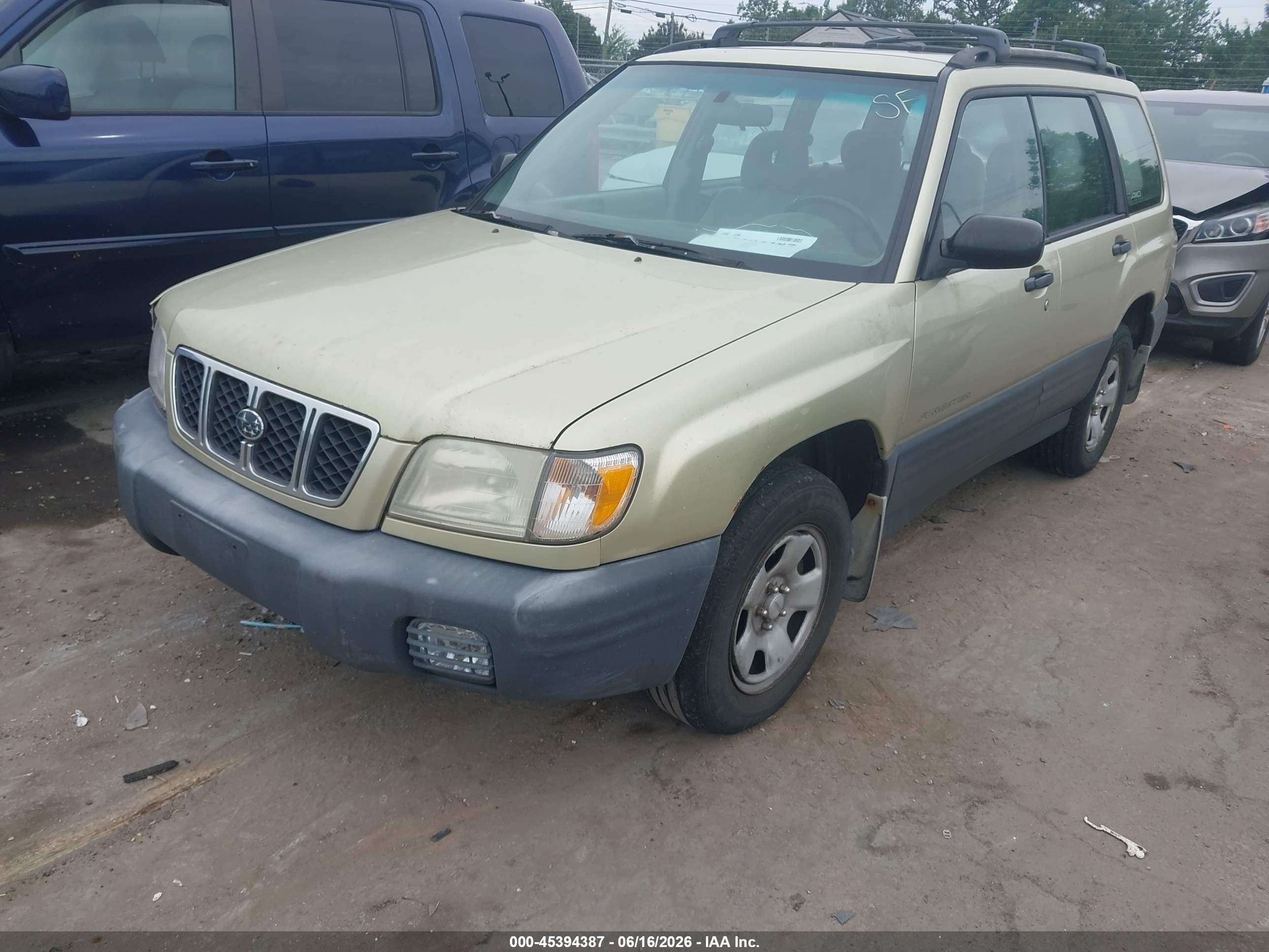 2001 Subaru Forester L Beige vin: JF1SF63501G750532
