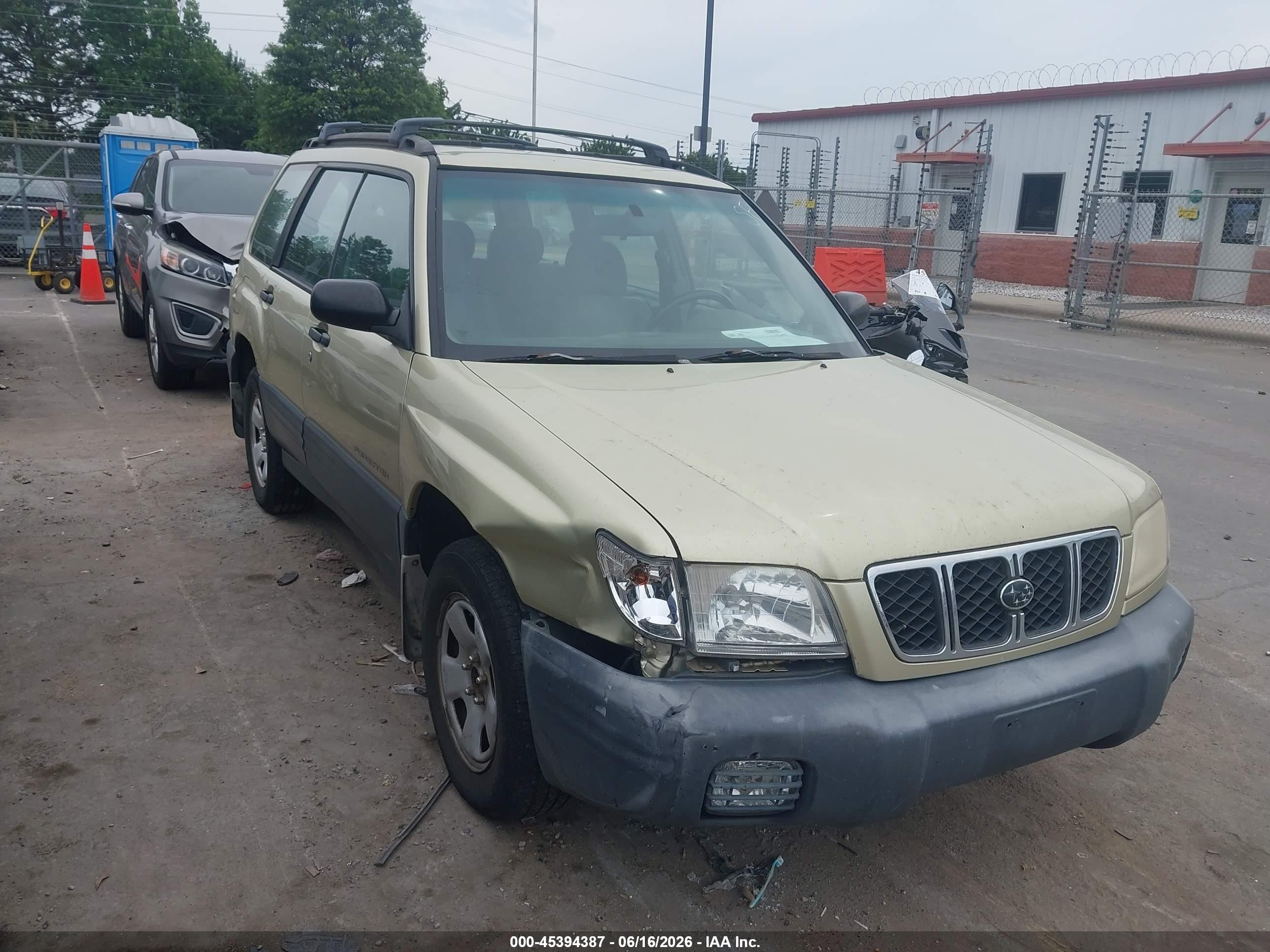 2001 Subaru Forester L Beige vin: JF1SF63501G750532