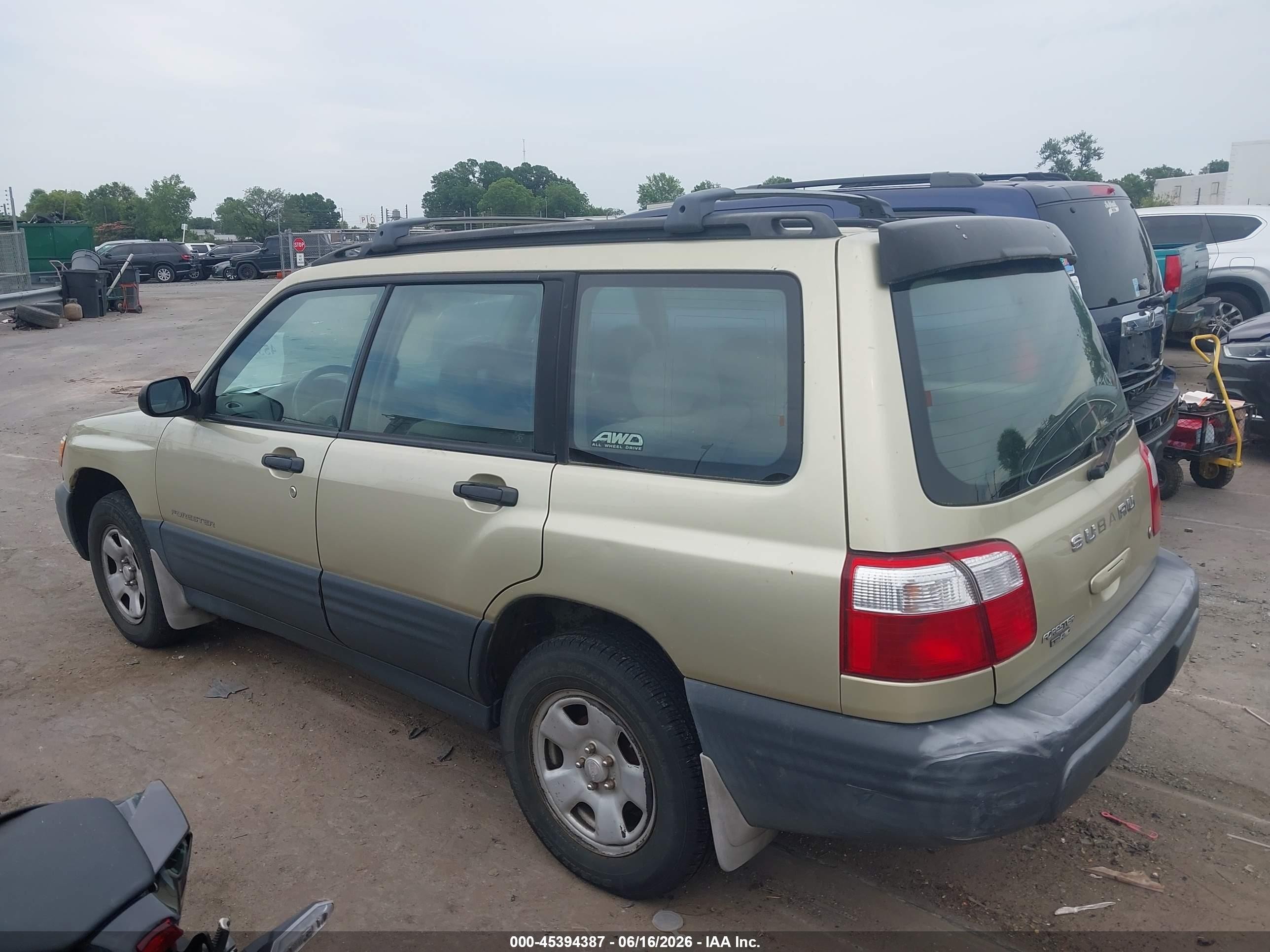 2001 Subaru Forester L Beige vin: JF1SF63501G750532