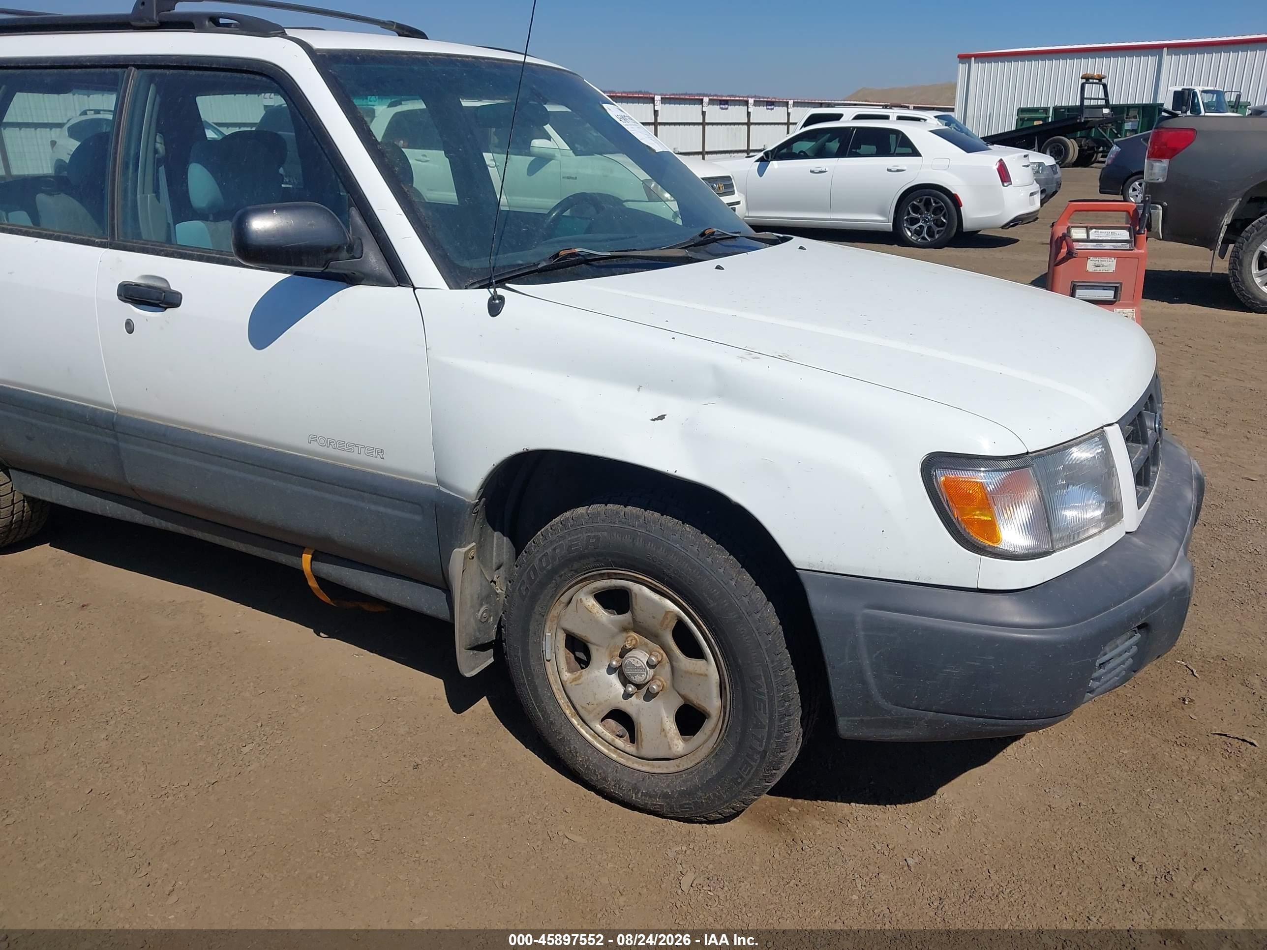 1999 Subaru Forester L Белый vin: JF1SF6350XH718215