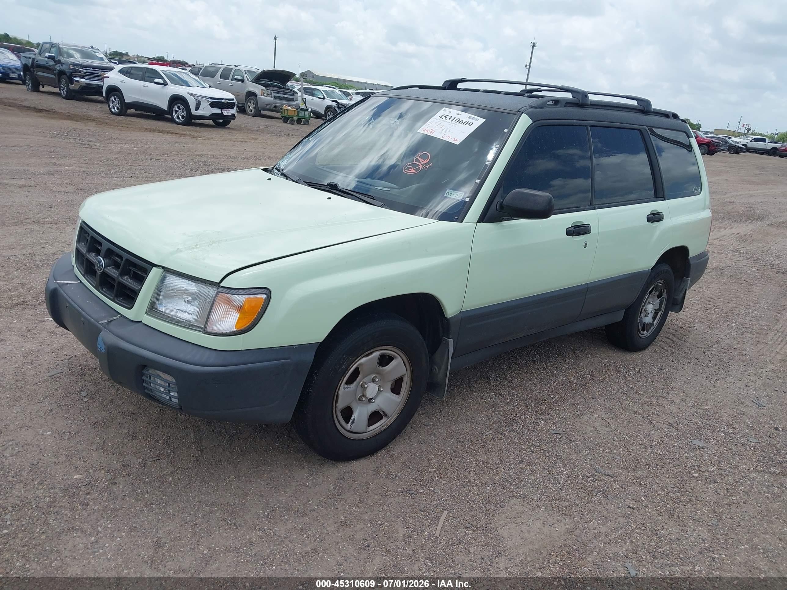 2000 Subaru Forester L Зеленый vin: JF1SF6350YH730768