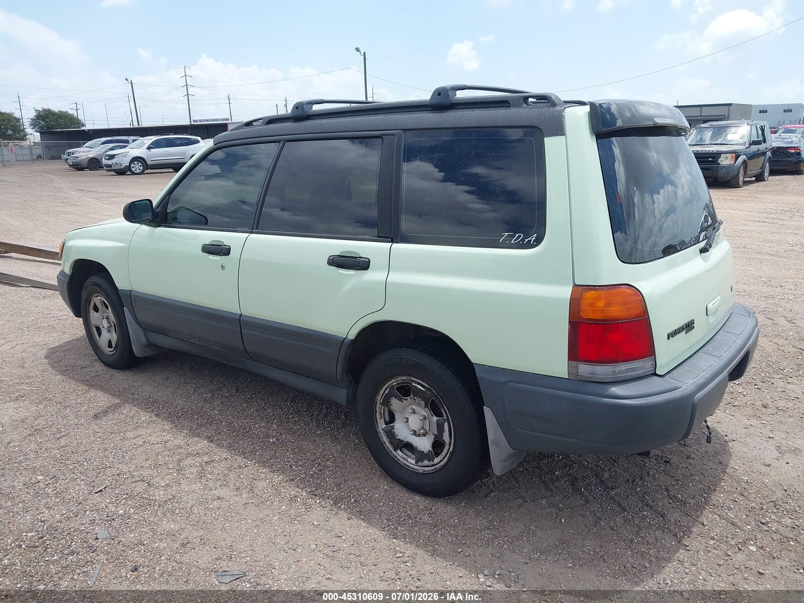 2000 Subaru Forester L Зеленый vin: JF1SF6350YH730768
