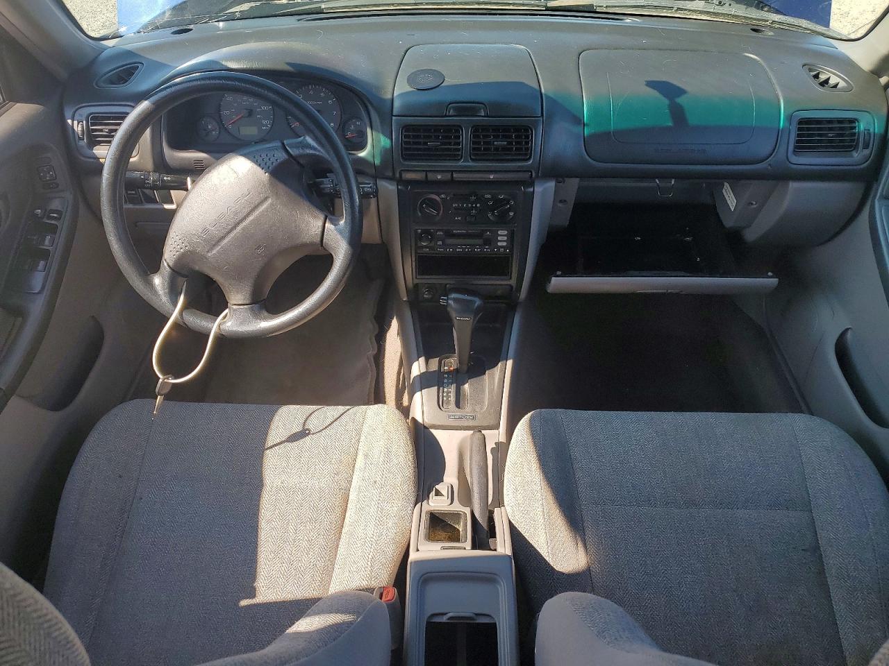 2001 Subaru Forester L Blue vin: JF1SF63511H705884