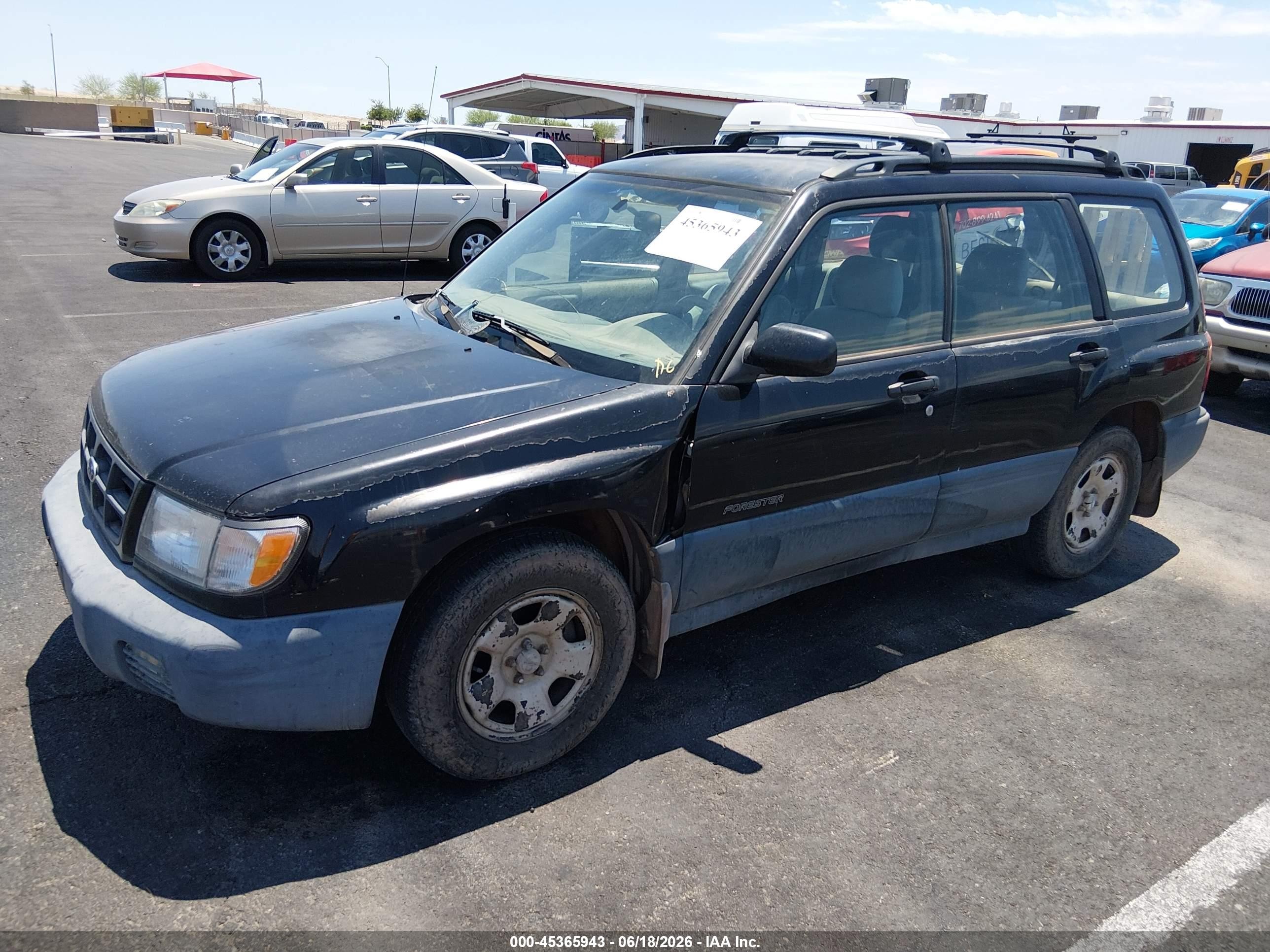 1998 Subaru Forester L Black vin: JF1SF6351WG750692