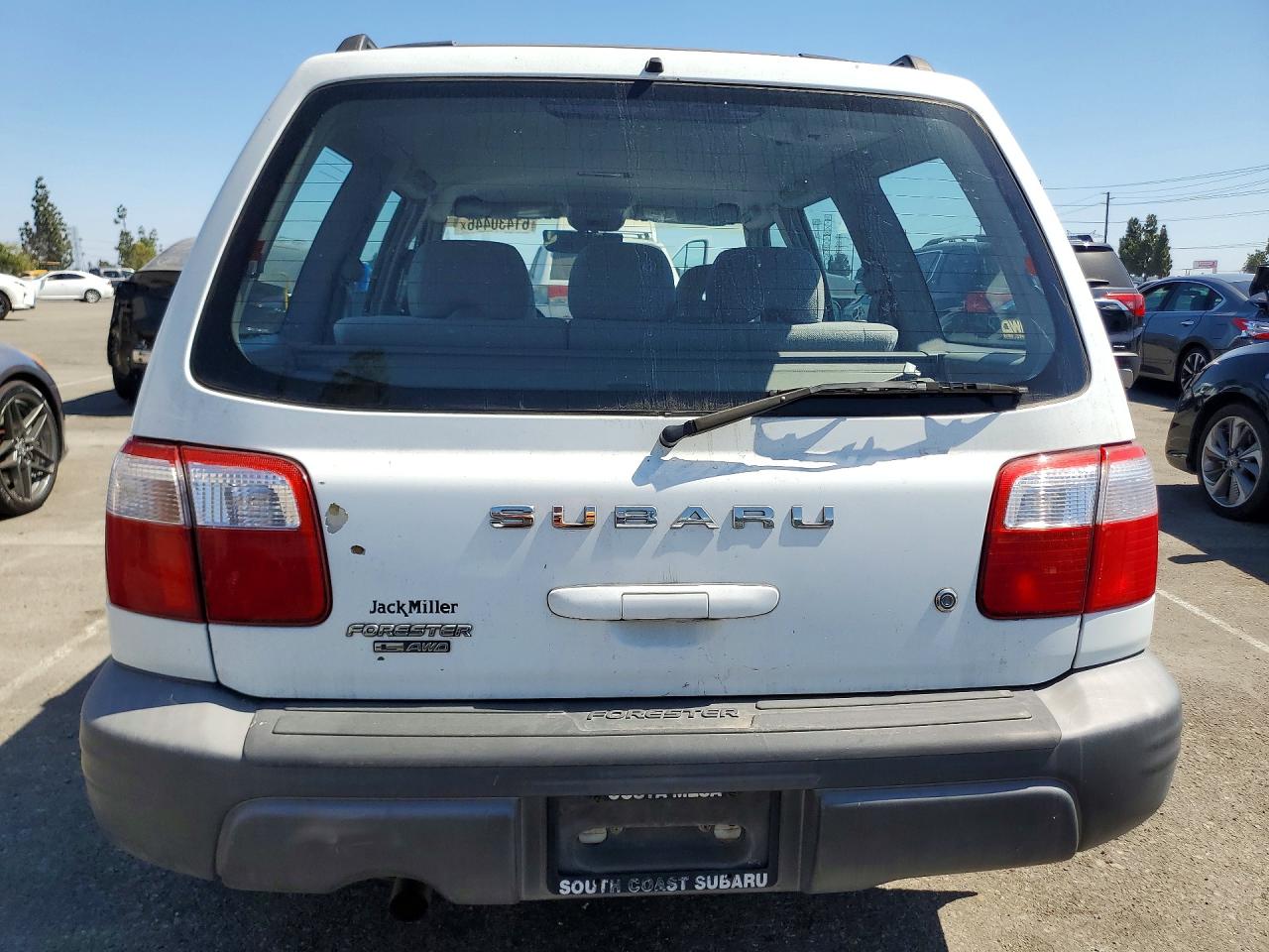 2002 Subaru Forester L White vin: JF1SF63522H749281