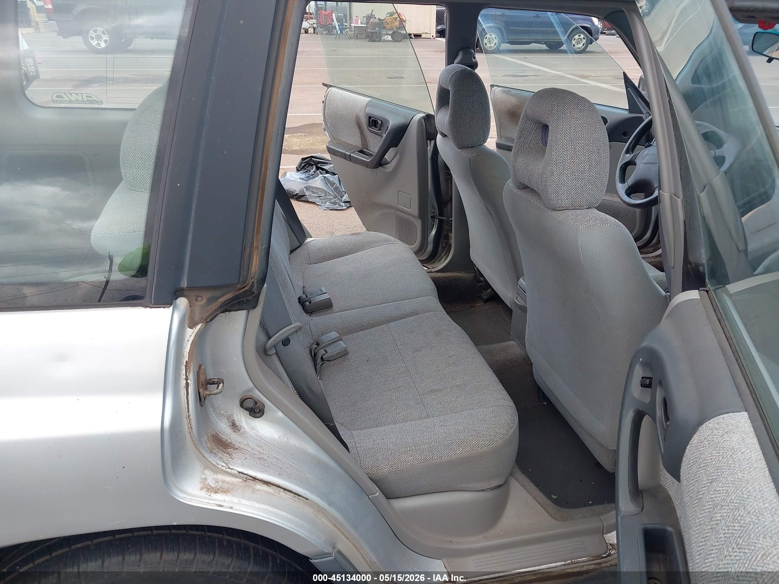 2002 Subaru Forester L Gray vin: JF1SF63532H733476