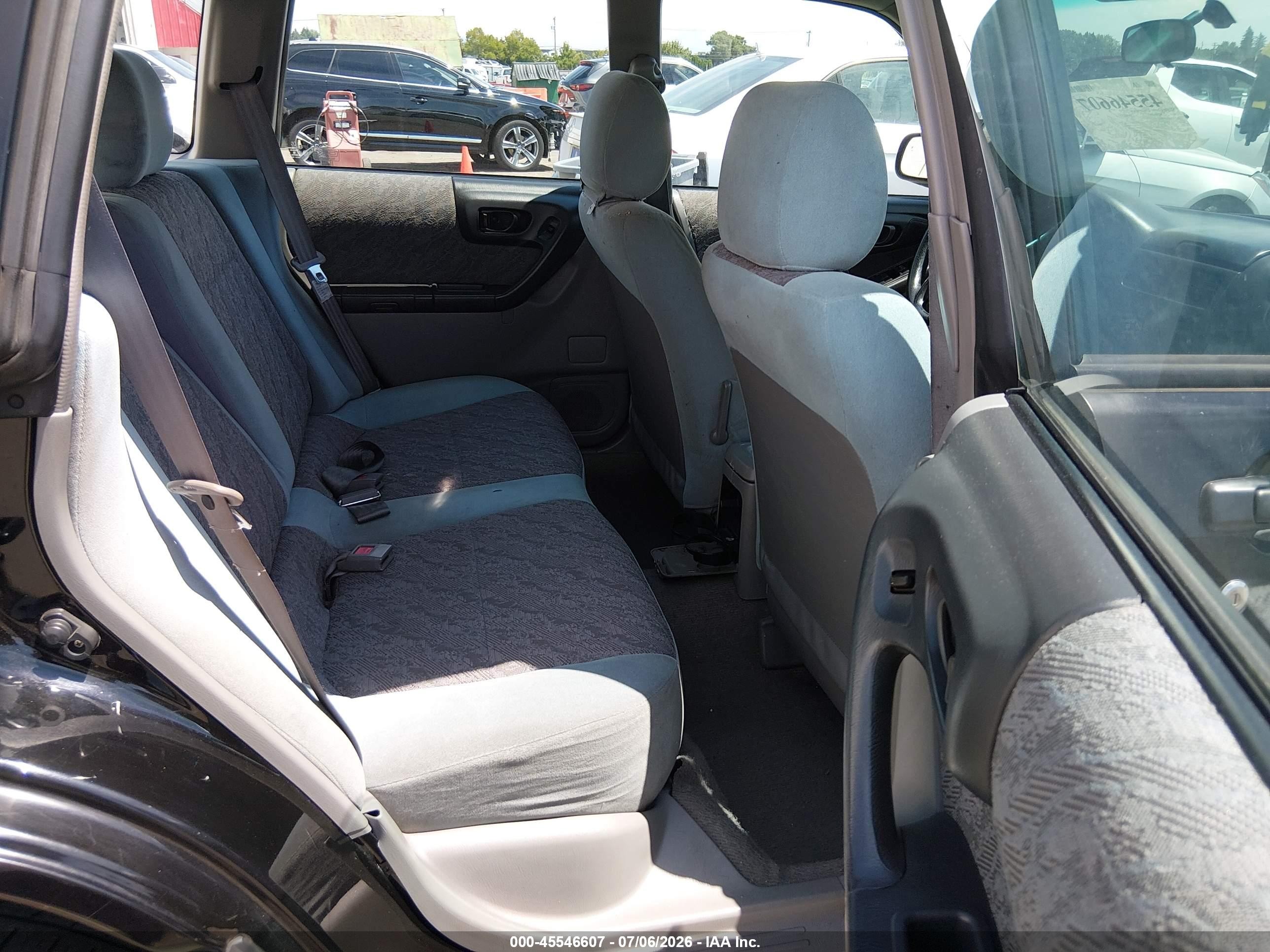 1999 Subaru Forester L Черный vin: JF1SF6353XH737695