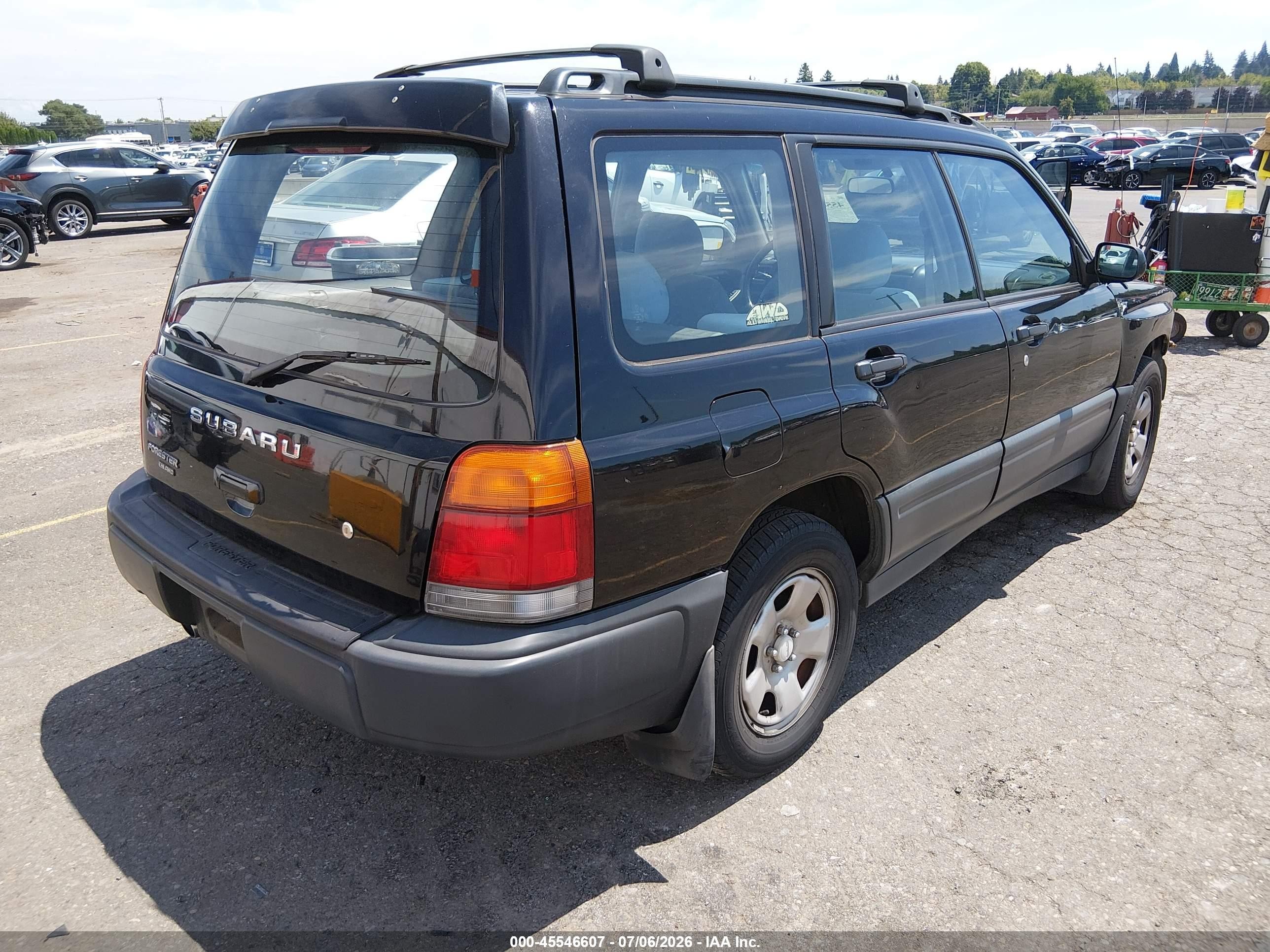 1999 Subaru Forester L Черный vin: JF1SF6353XH737695
