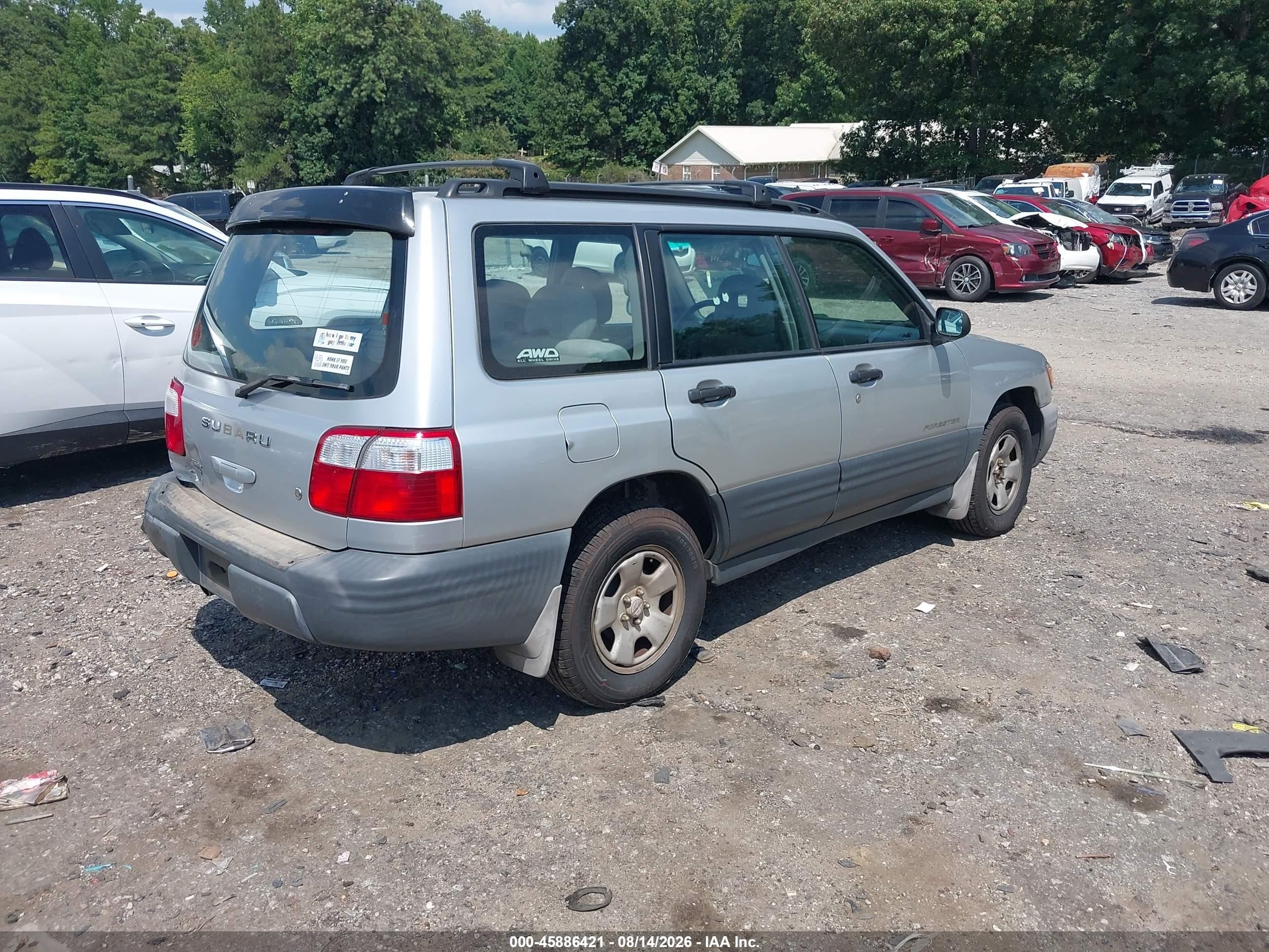 2002 Subaru Forester L Silver vin: JF1SF63552H718266