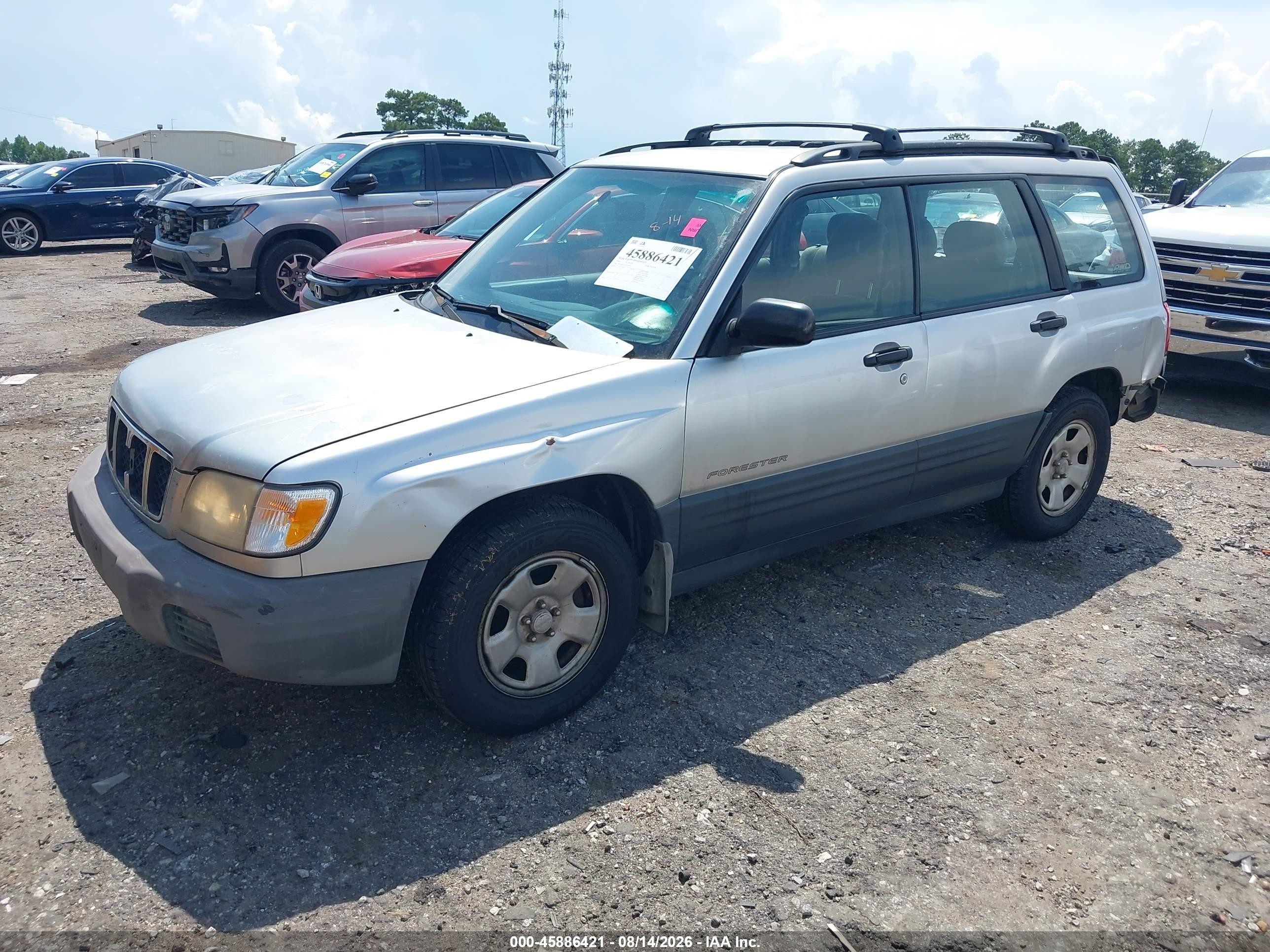 2002 Subaru Forester L Silver vin: JF1SF63552H718266