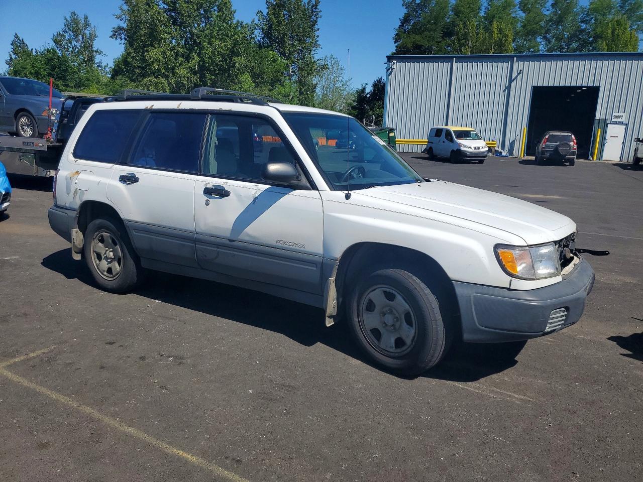 1999 Subaru Forester L White vin: JF1SF6355XH718548