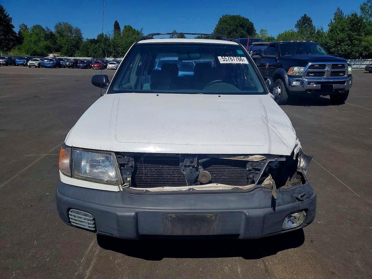 1999 Subaru Forester L White vin: JF1SF6355XH718548