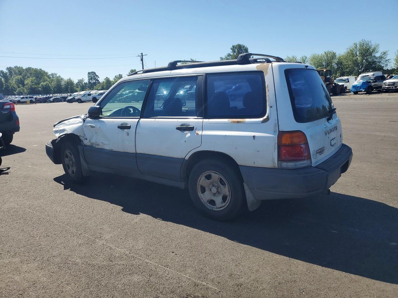 1999 Subaru Forester L White vin: JF1SF6355XH718548