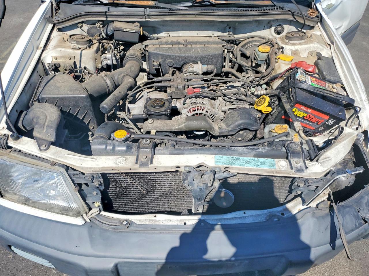1999 Subaru Forester L White vin: JF1SF6355XH718548