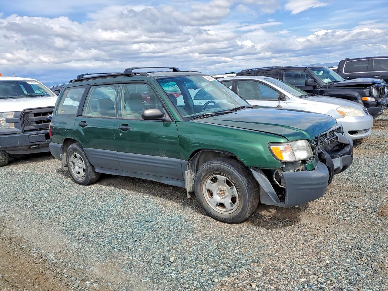 2002 Subaru Forester L Green vin: JF1SF63562H748361