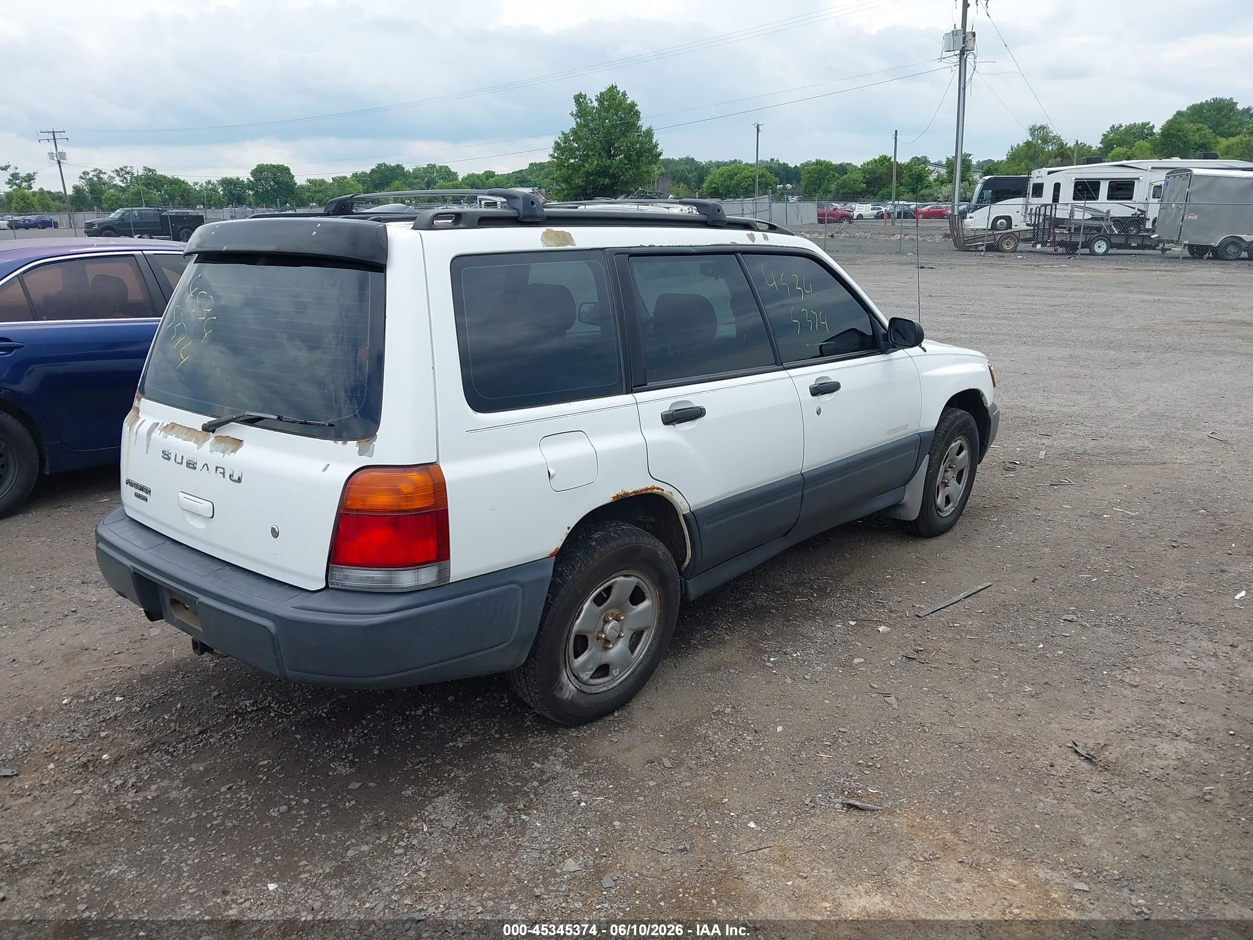 1998 Subaru Forester L Белый vin: JF1SF6356WH706715
