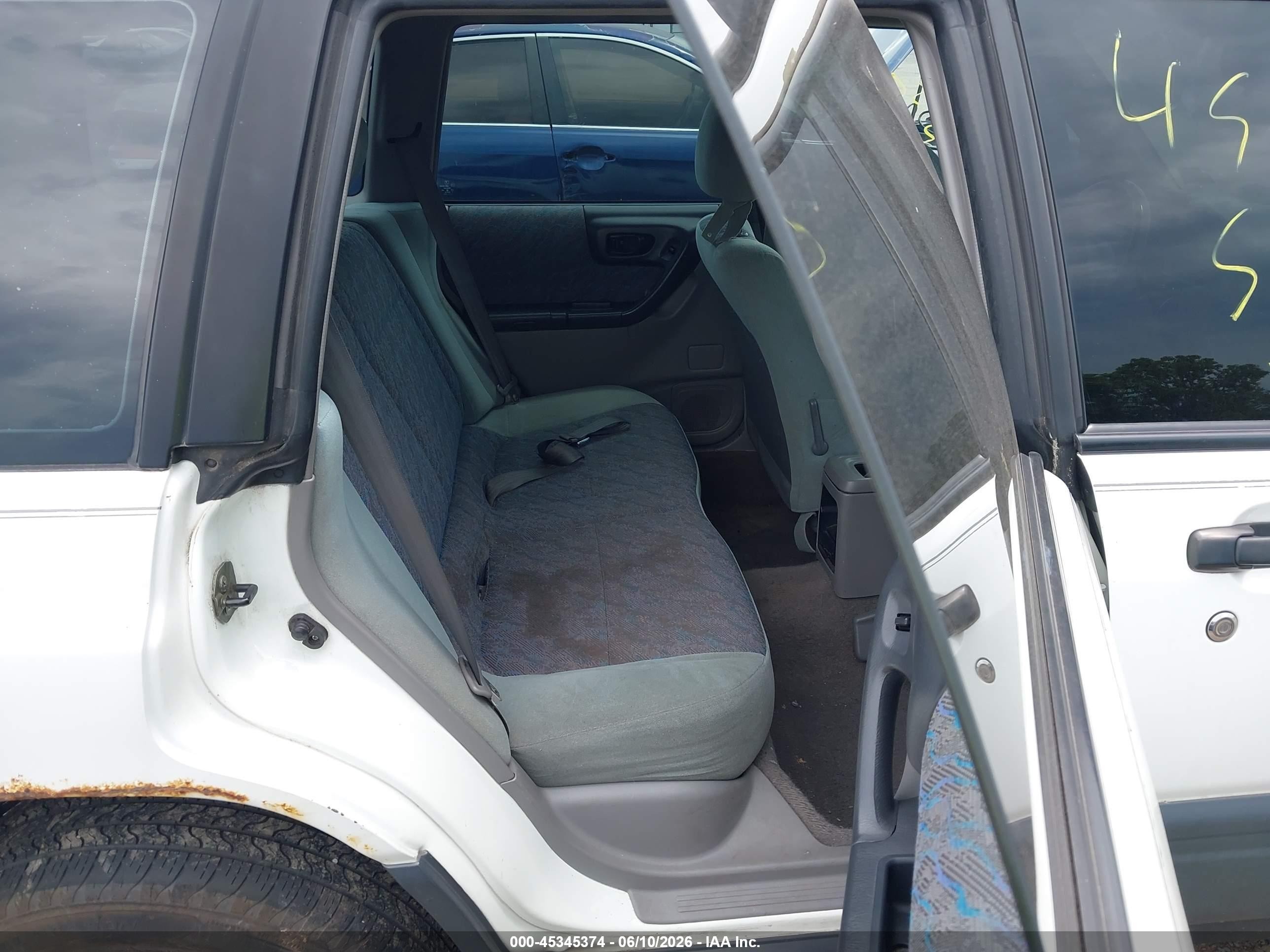 1998 Subaru Forester L Белый vin: JF1SF6356WH706715