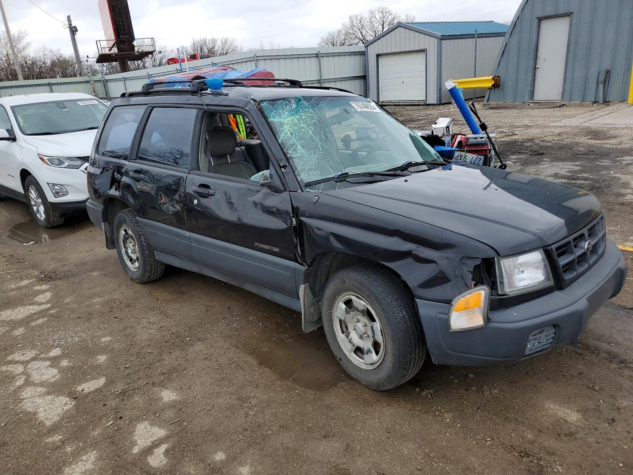 1999 Subaru Forester L Black vin: JF1SF6356XG710741