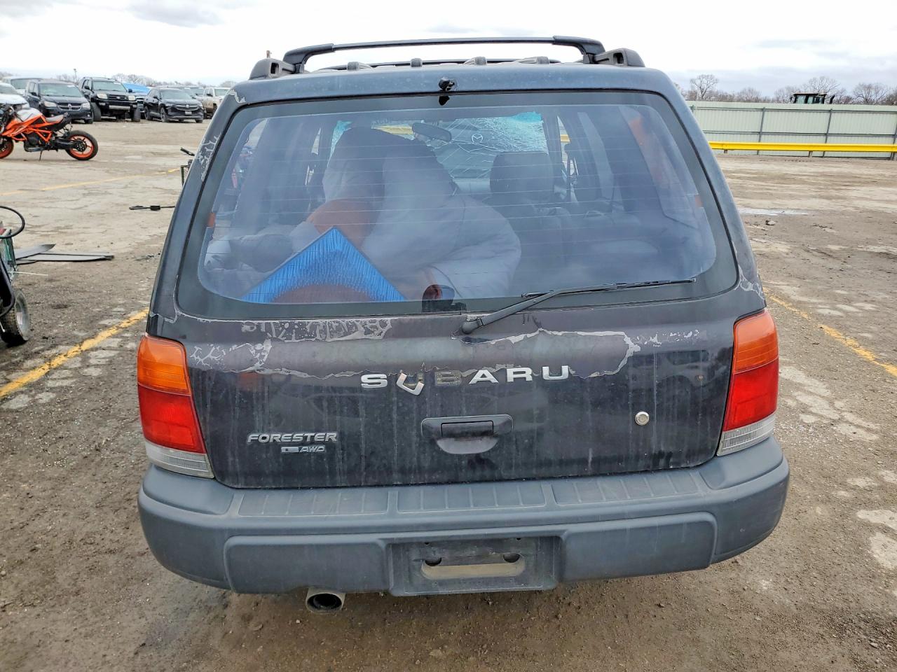 1999 Subaru Forester L Black vin: JF1SF6356XG710741