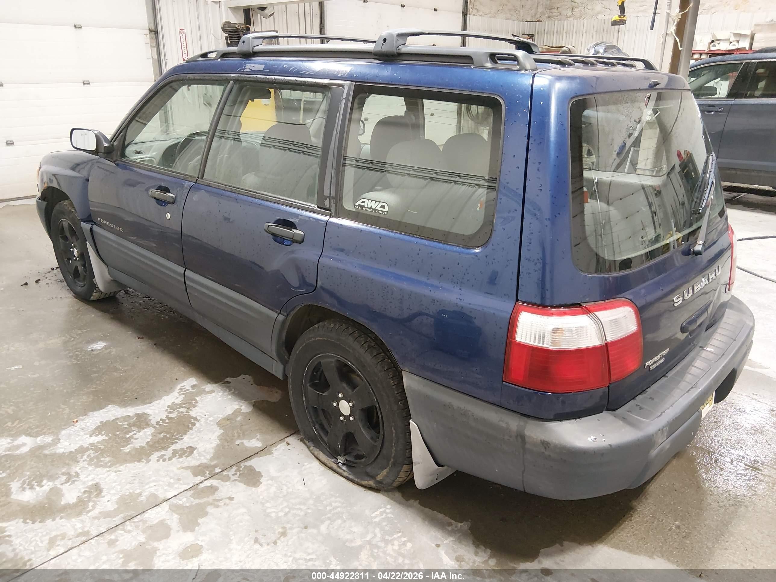 2001 Subaru Forester L Blue vin: JF1SF63571G768073