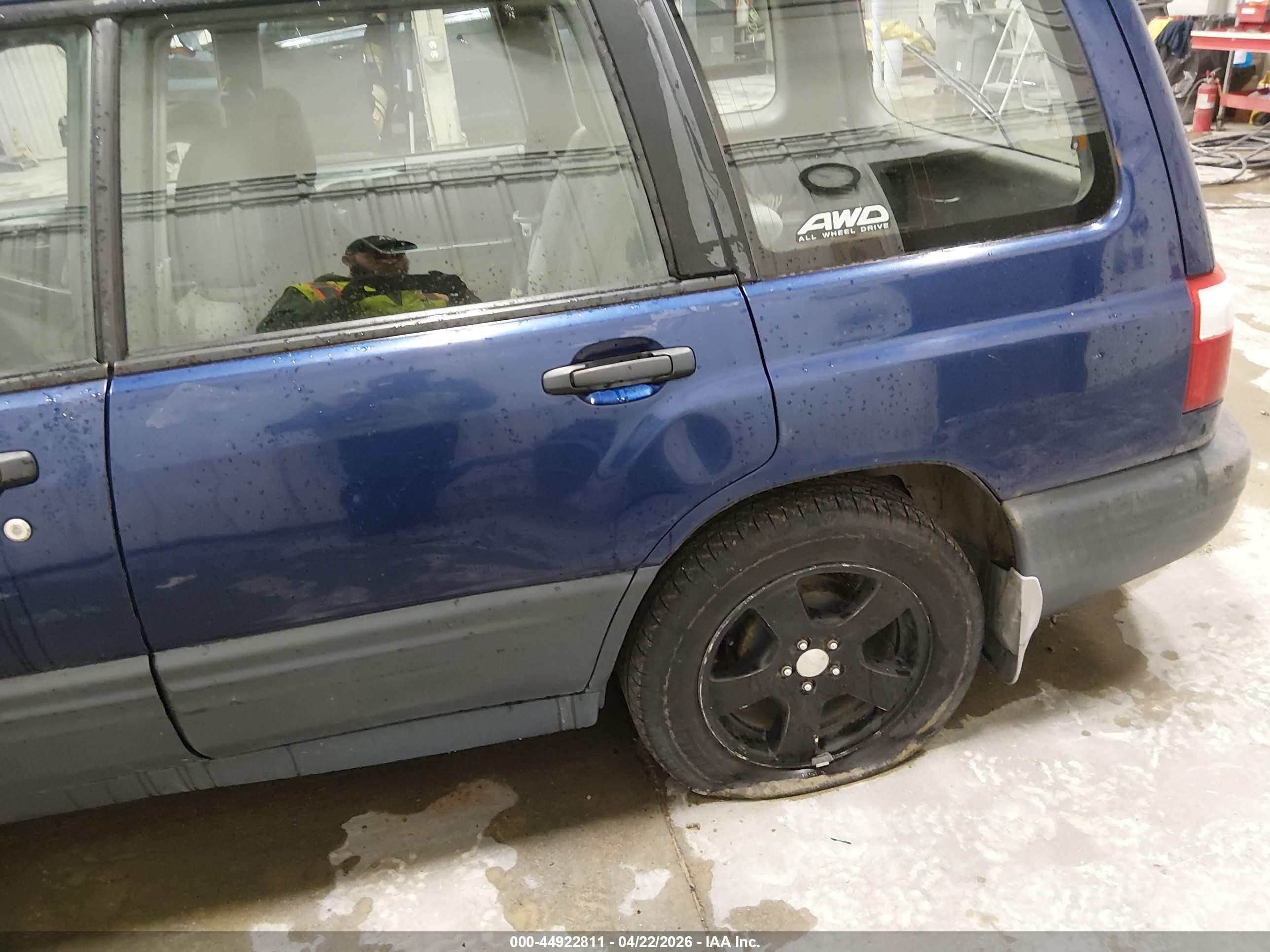 2001 Subaru Forester L Blue vin: JF1SF63571G768073