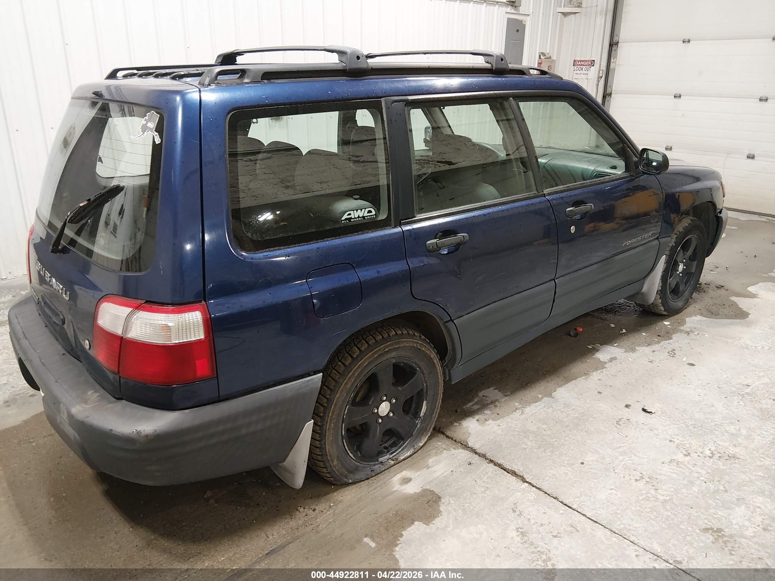 2001 Subaru Forester L Blue vin: JF1SF63571G768073