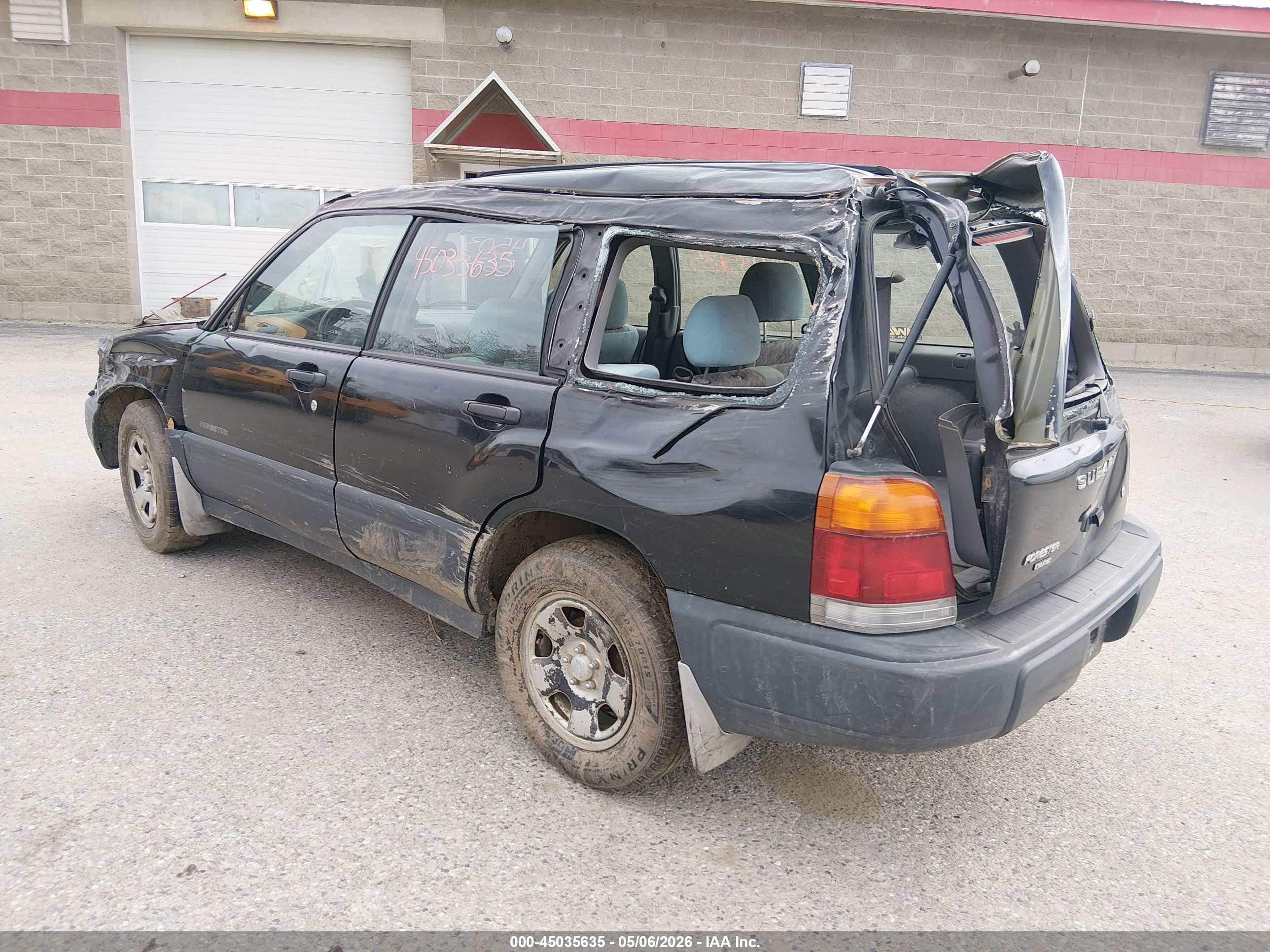 1999 Subaru Forester L Black vin: JF1SF6357XH744844