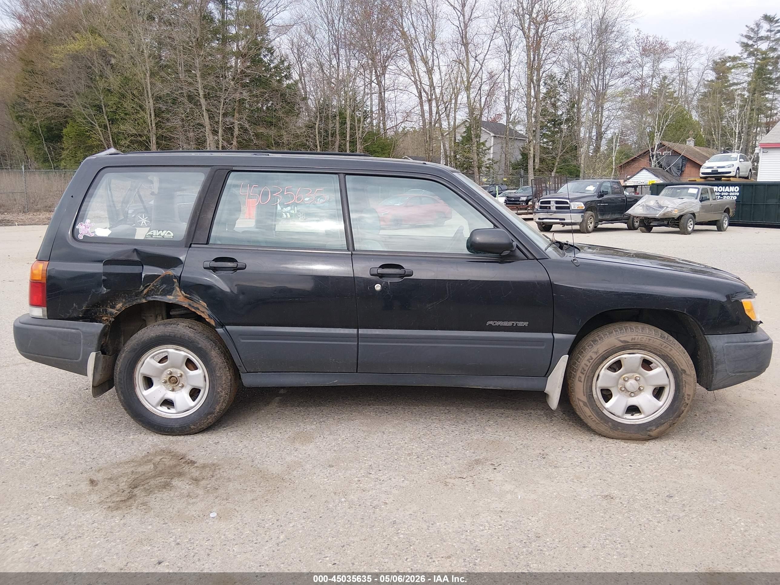 1999 Subaru Forester L Black vin: JF1SF6357XH744844