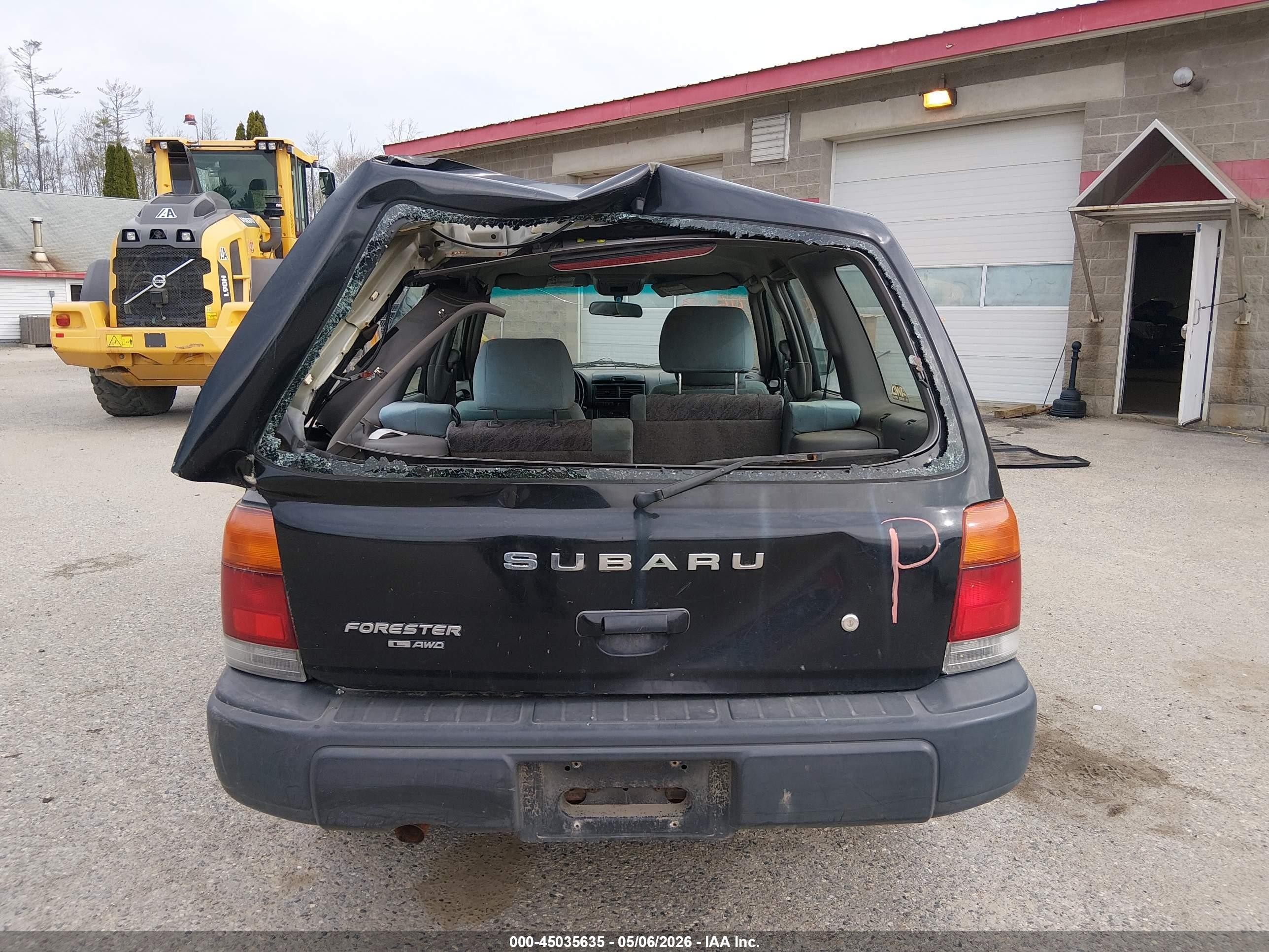 1999 Subaru Forester L Black vin: JF1SF6357XH744844