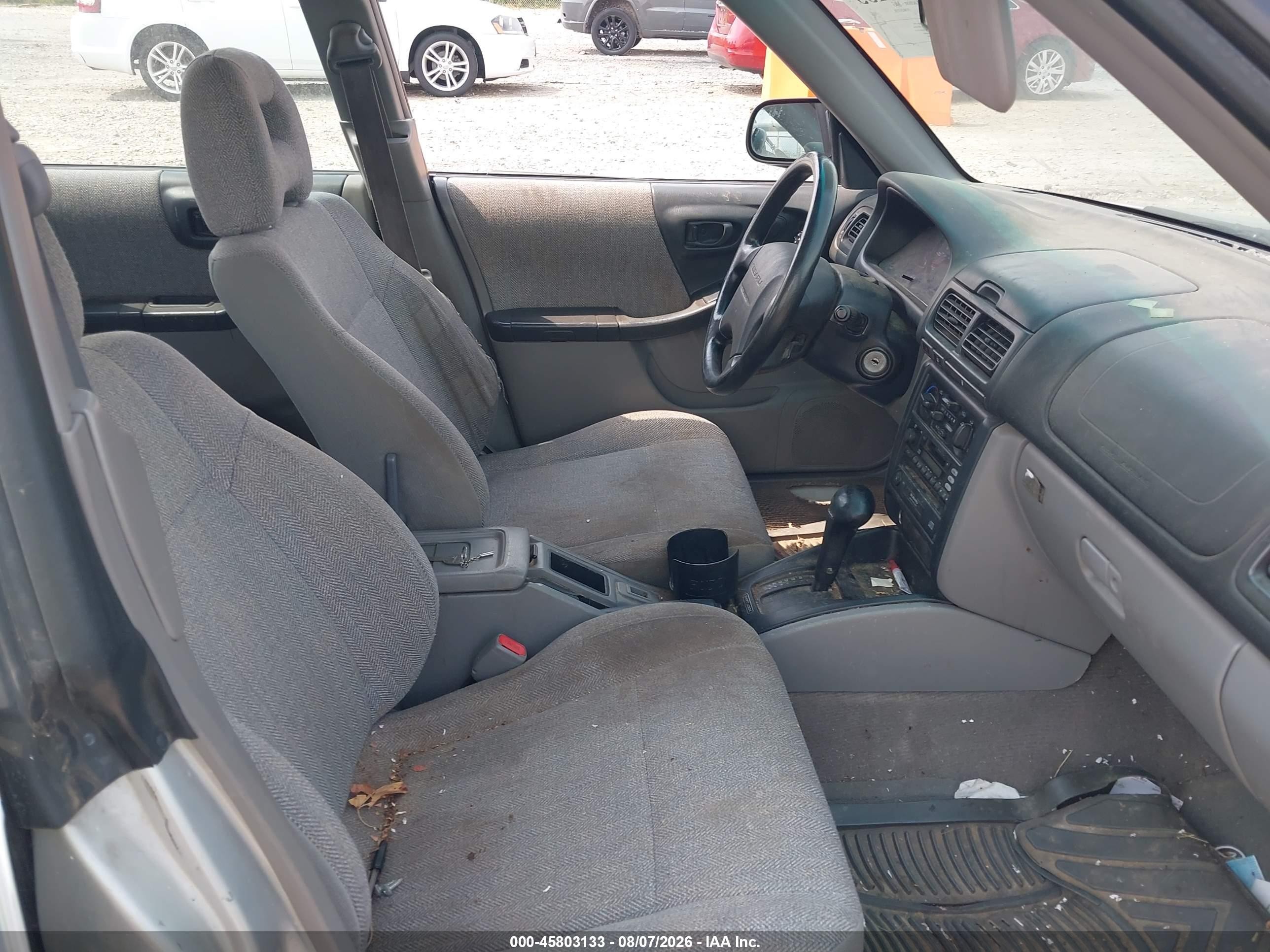 2002 Subaru Forester L Silver vin: JF1SF63582H719248