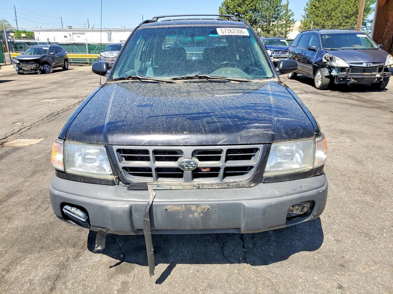 2000 Subaru Forester L Black vin: JF1SF6358YG719474