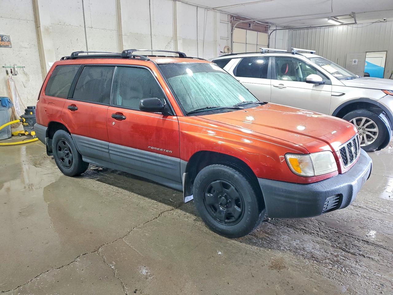 2002 Subaru Forester L Orange vin: JF1SF63592G754371