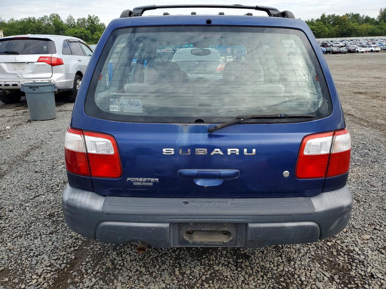 2002 Subaru Forester L Blue vin: JF1SF63592H743817