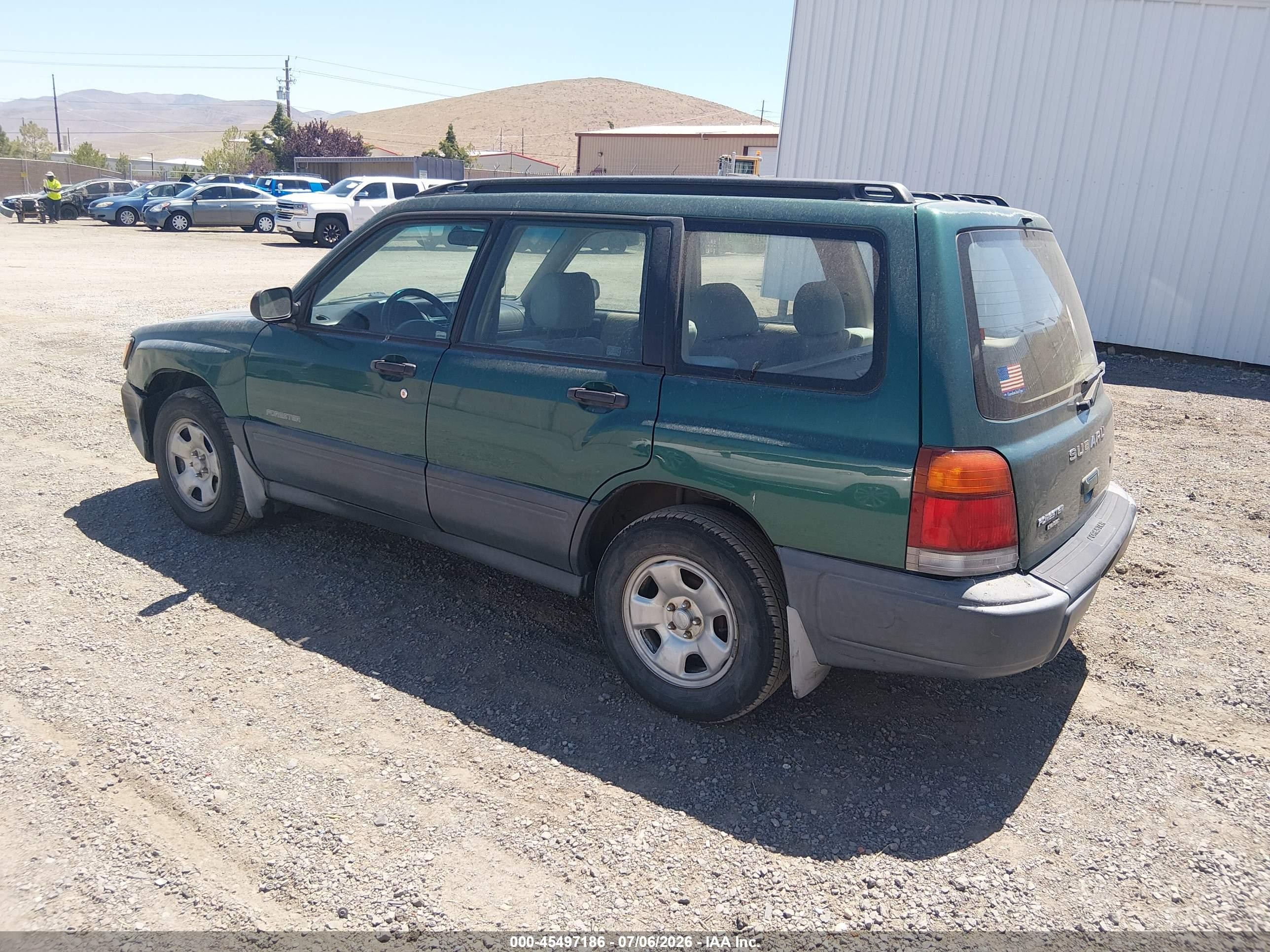 1998 Subaru Forester L Green vin: JF1SF6359WH710922