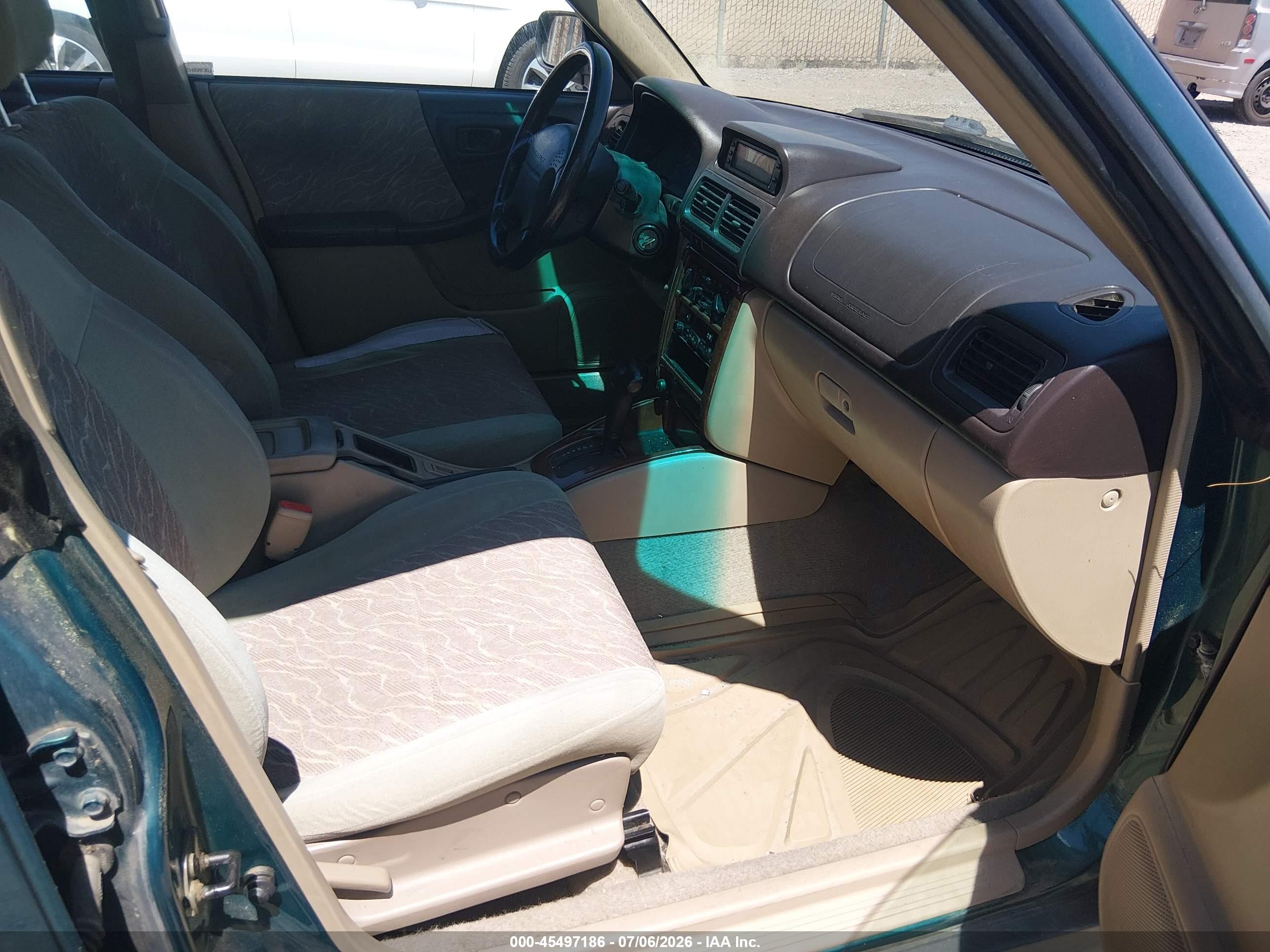1998 Subaru Forester L Green vin: JF1SF6359WH710922