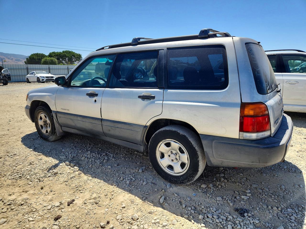 2000 Subaru Forester L Серебряный vin: JF1SF6359YH727514
