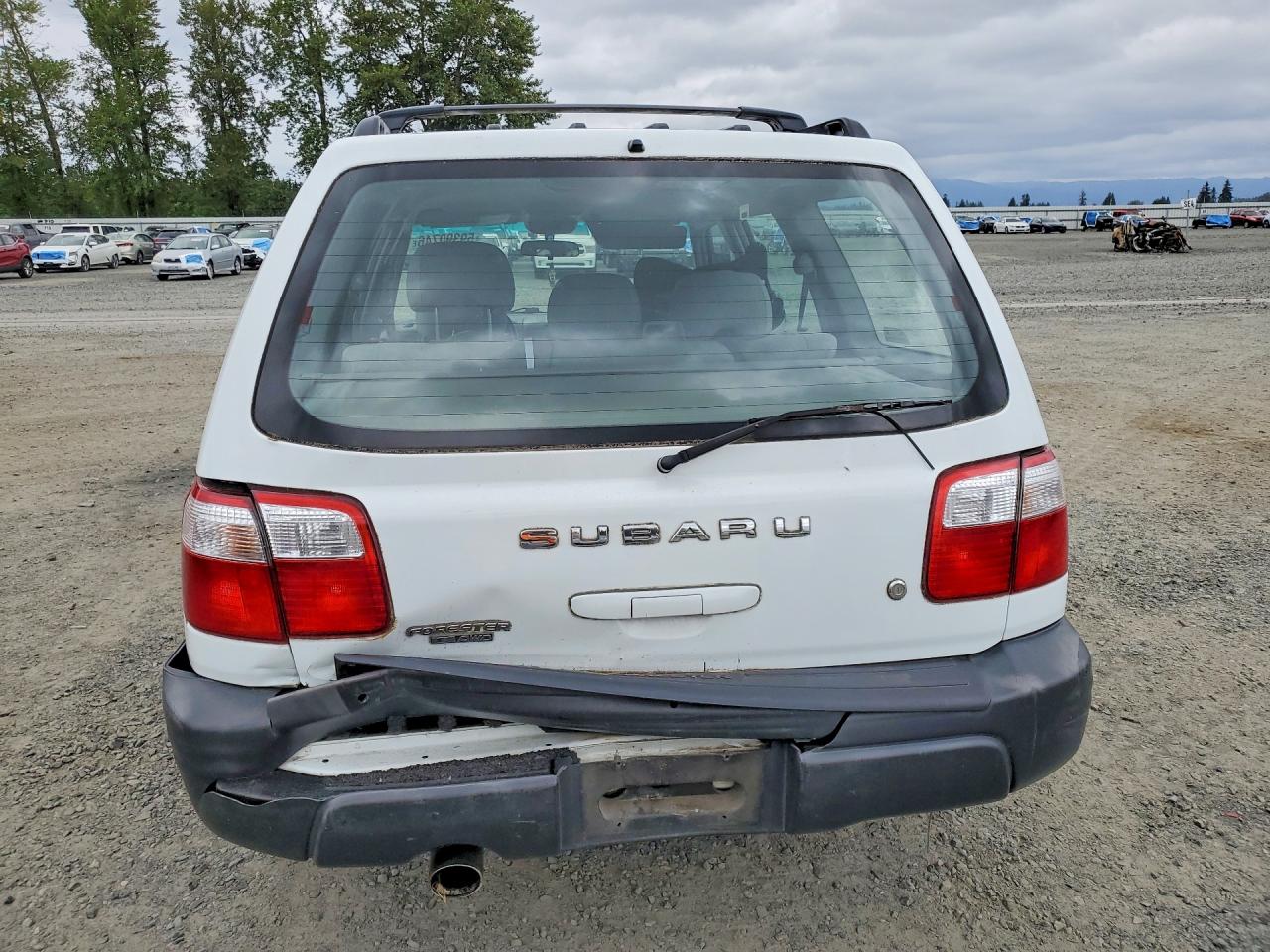 2001 Subaru Forester L White vin: JF1SF635X1H768224