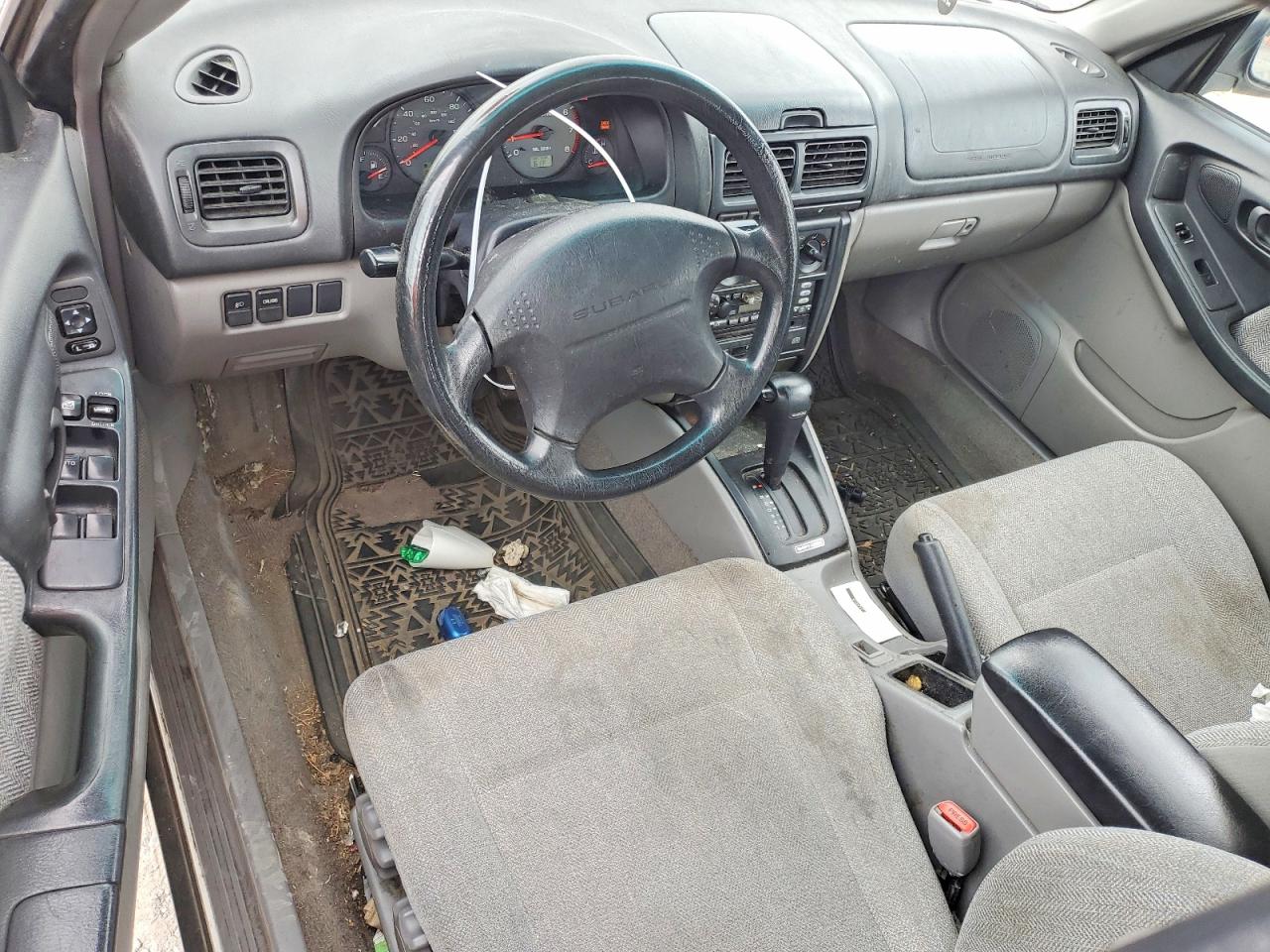 2001 Subaru Forester L White vin: JF1SF635X1H768224