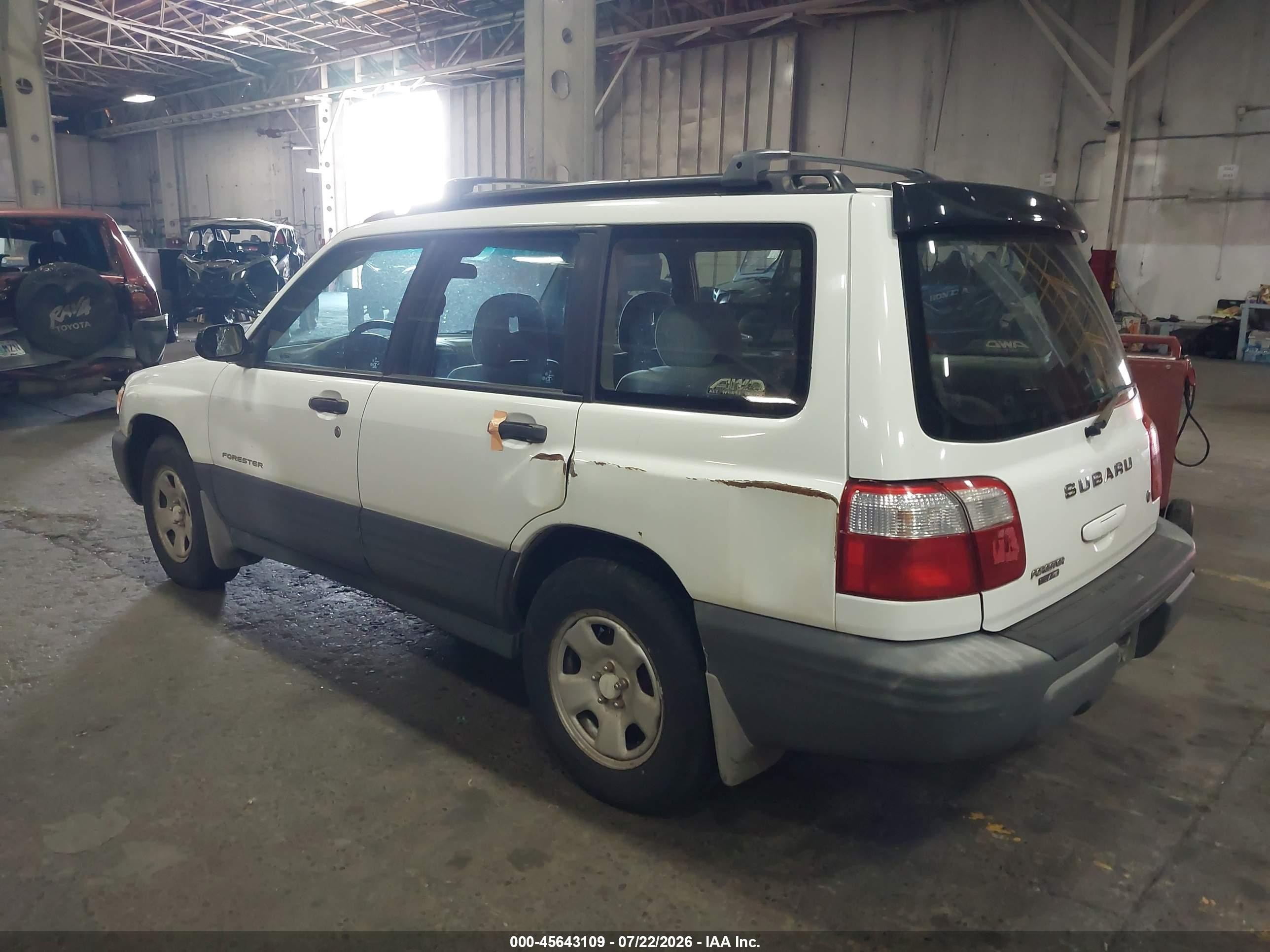 2002 Subaru Forester L White vin: JF1SF635X2H715508