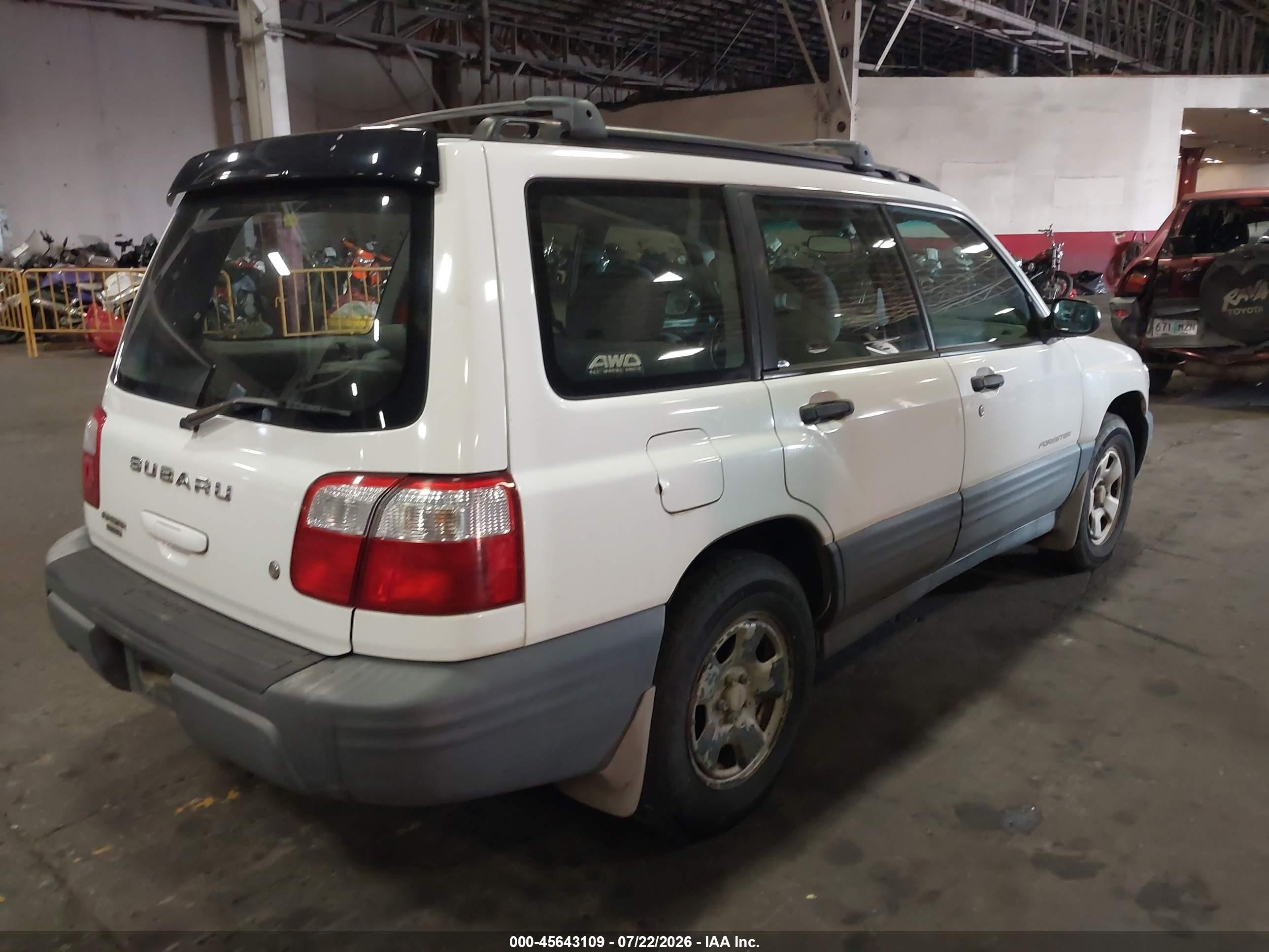 2002 Subaru Forester L White vin: JF1SF635X2H715508