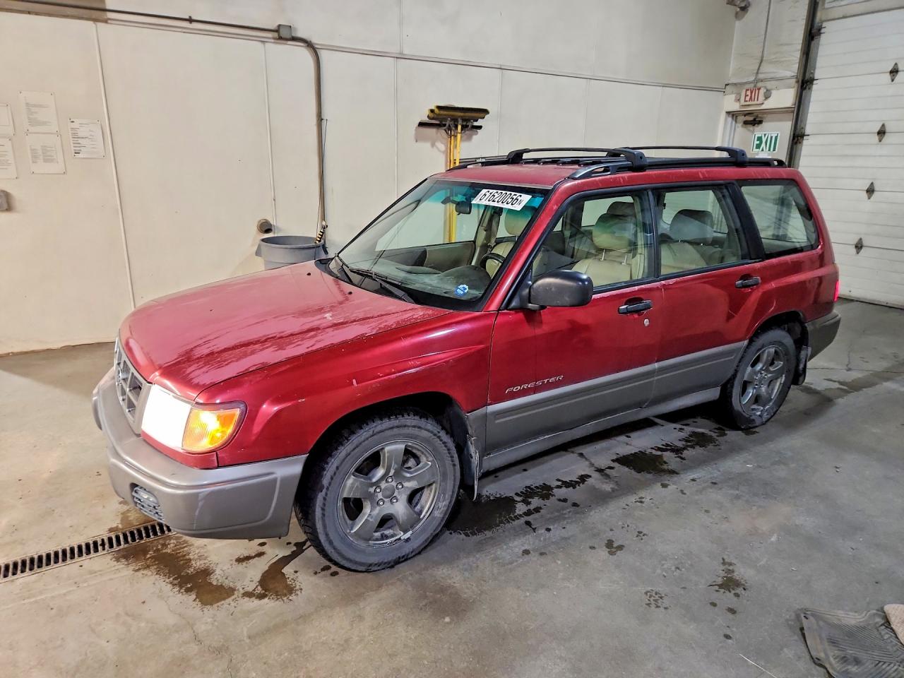 1998 Subaru Forester S Red vin: JF1SF6550WG706521