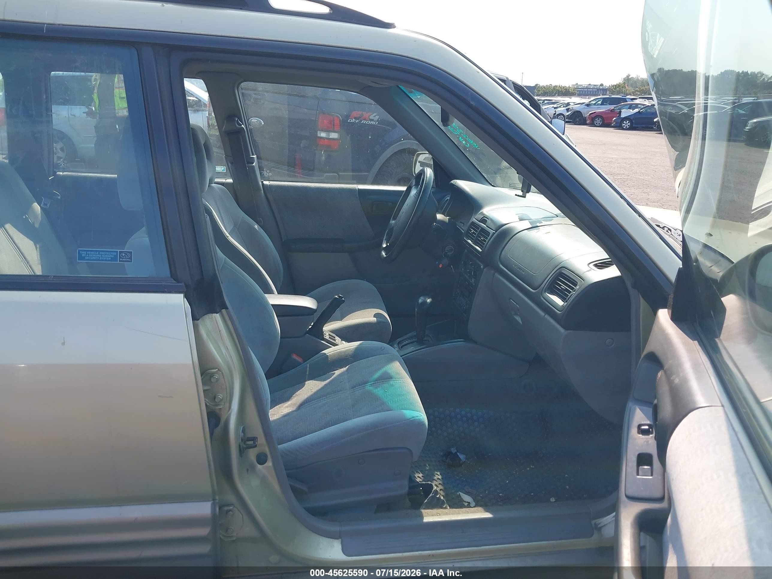 2001 Subaru Forester S Gold vin: JF1SF65521H758249