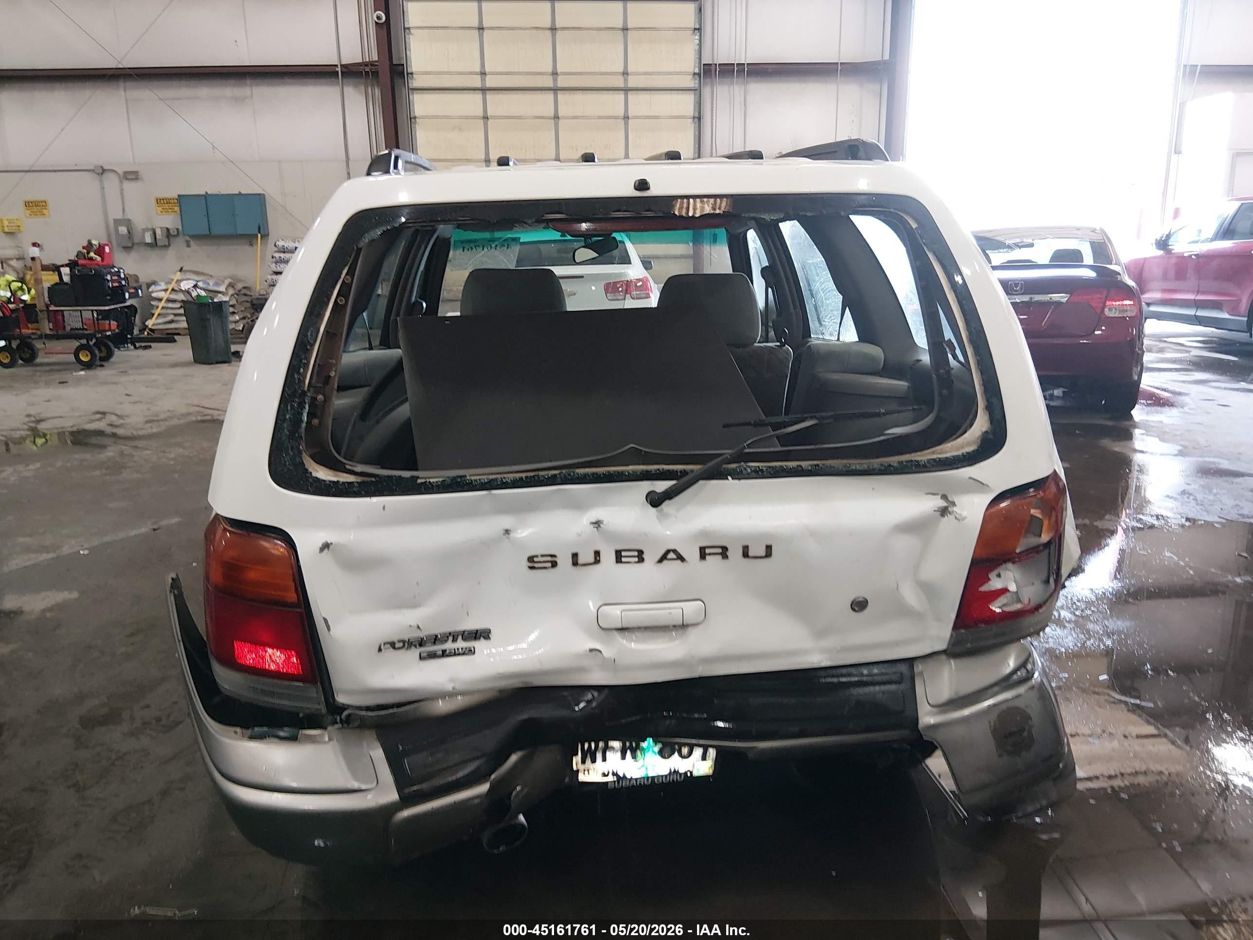 1998 Subaru Forester S Белый vin: JF1SF6552WG779888