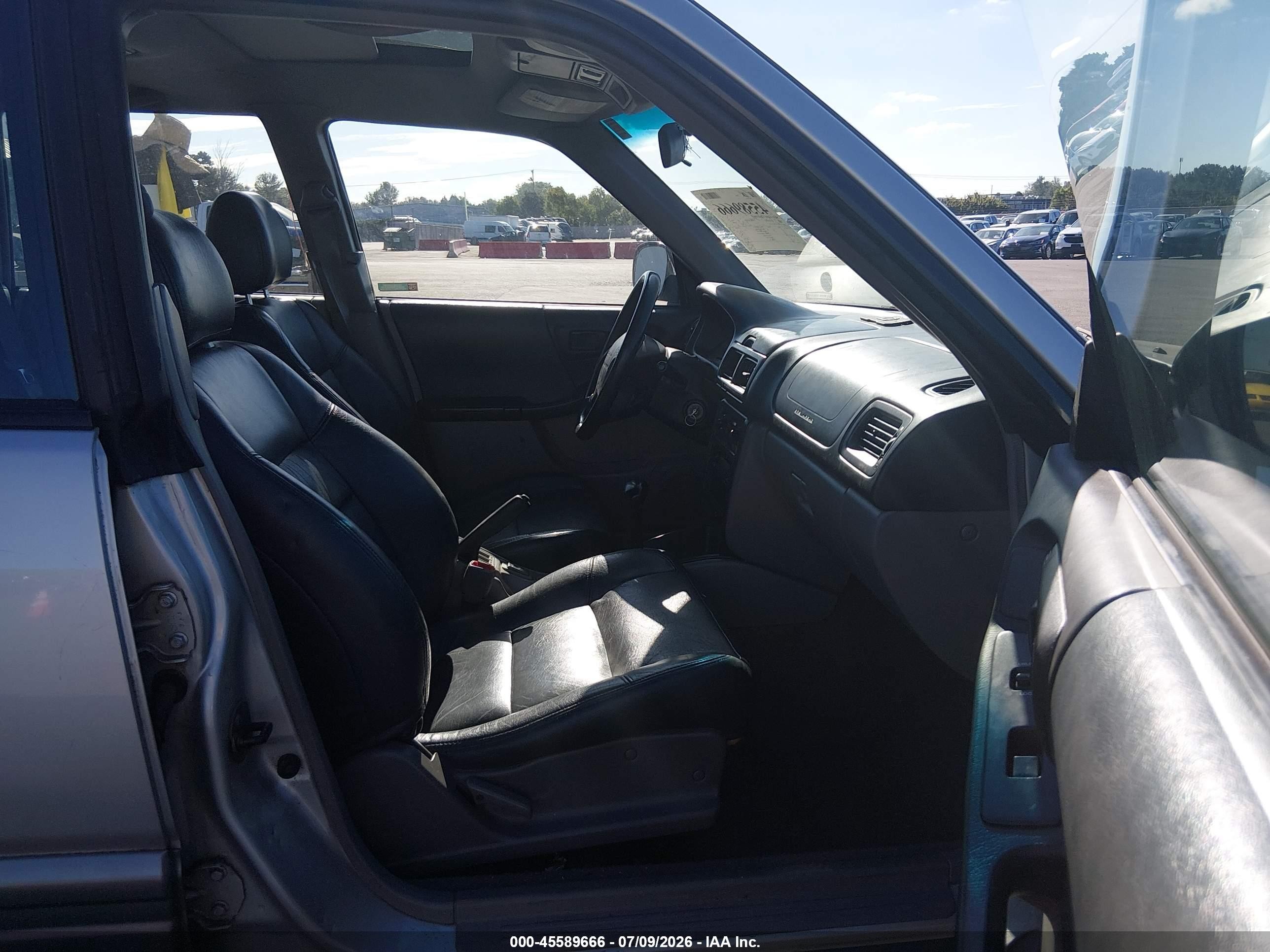 2000 Subaru Forester S Silver vin: JF1SF6553YH716263