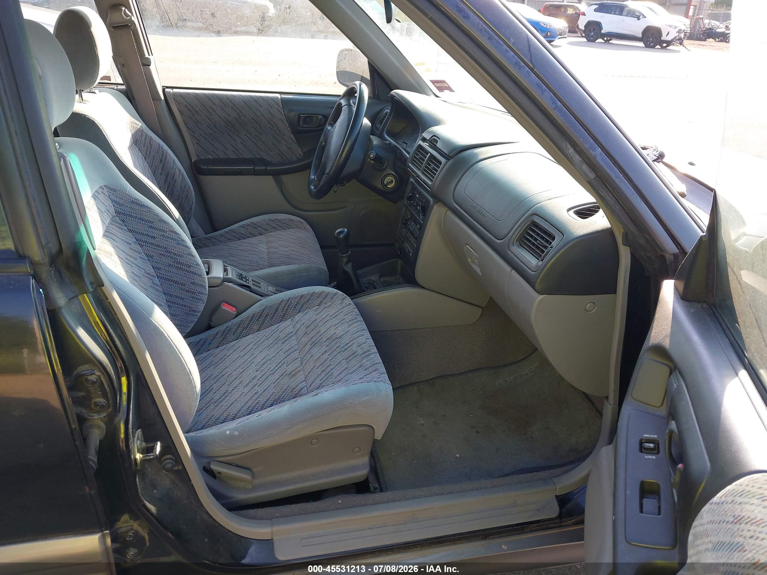 2000 Subaru Forester S Black vin: JF1SF6555YG723897