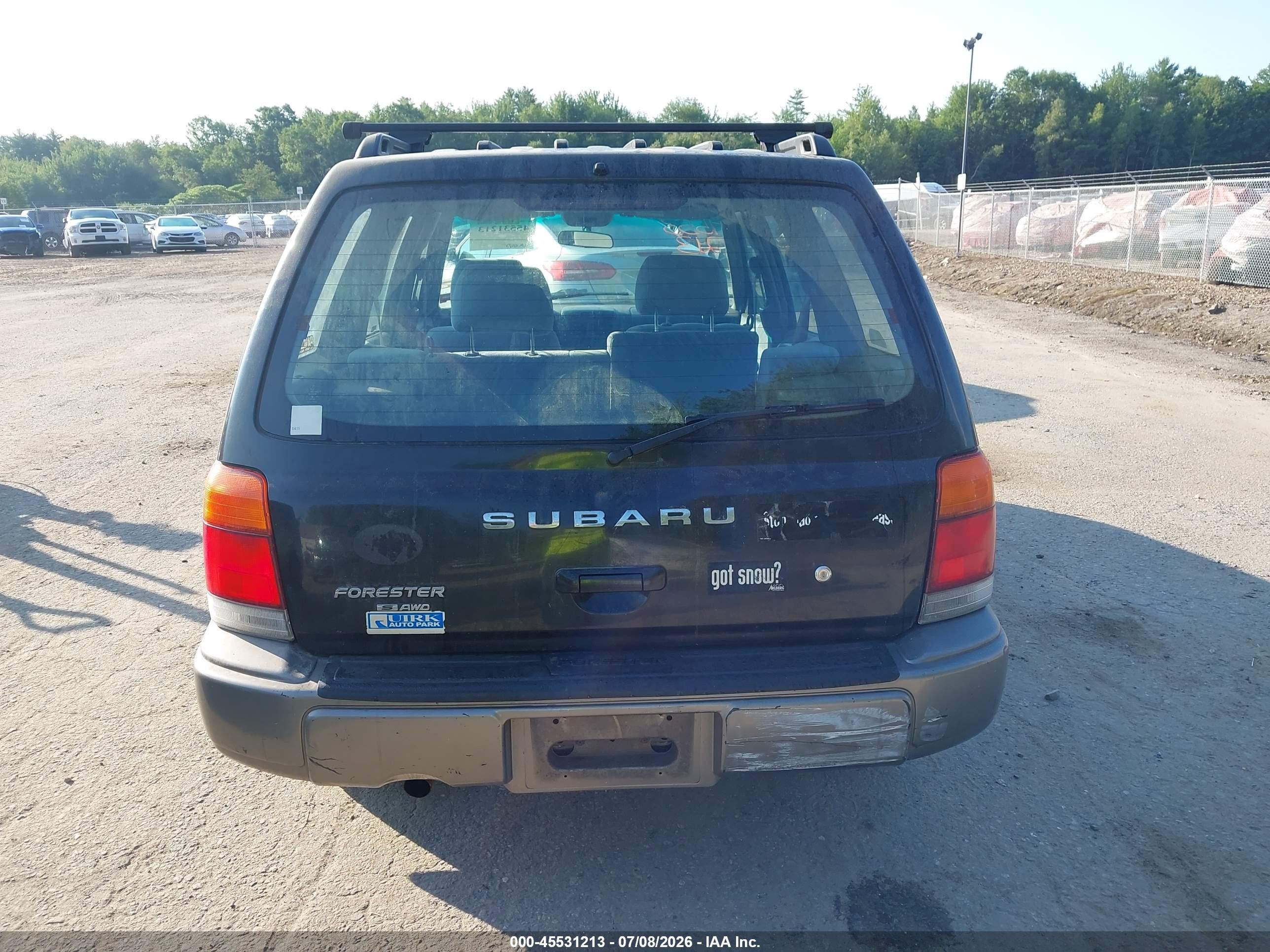 2000 Subaru Forester S Black vin: JF1SF6555YG723897